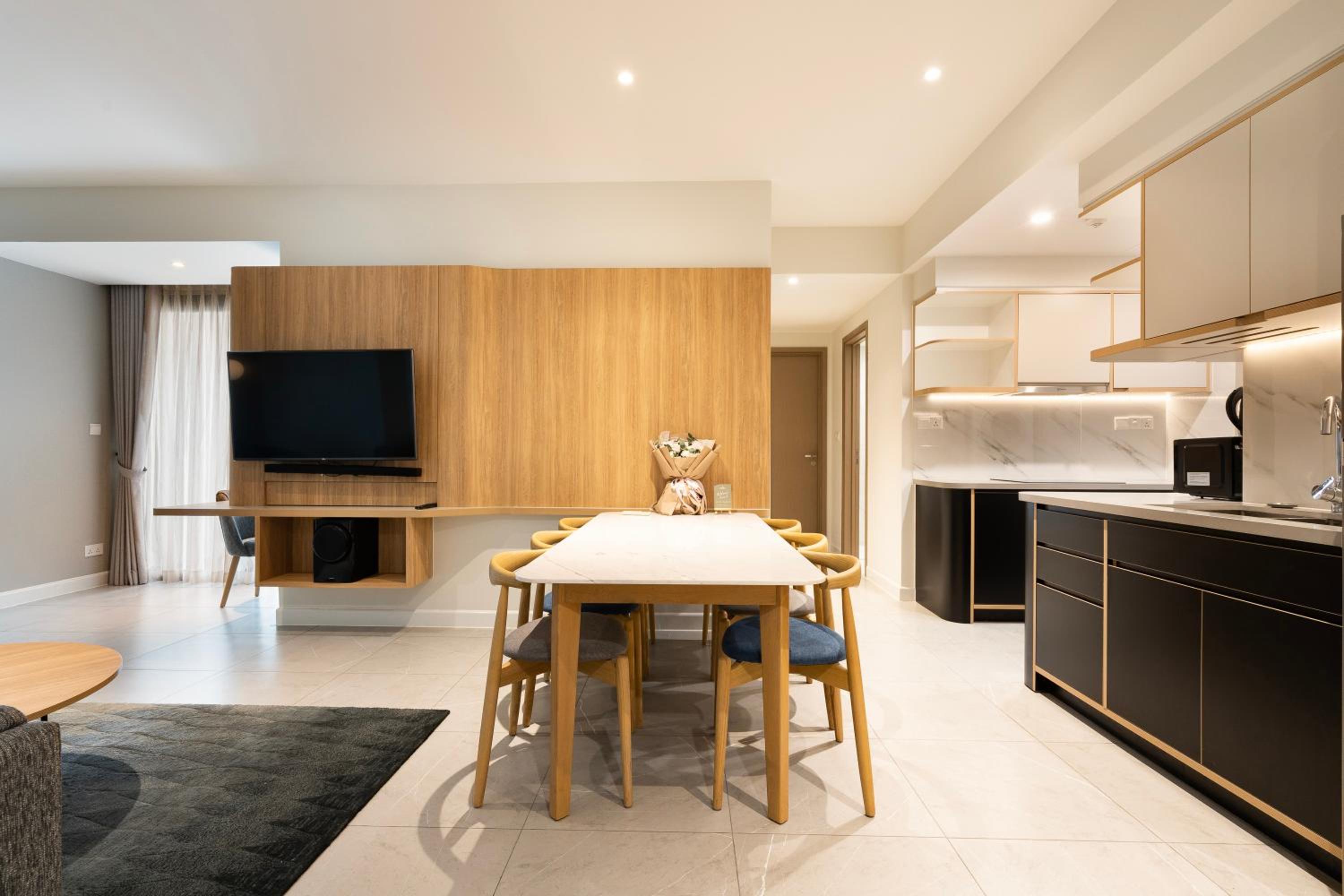 Zenity 3BR Condo: Luxury and Comfort in Quận 1
