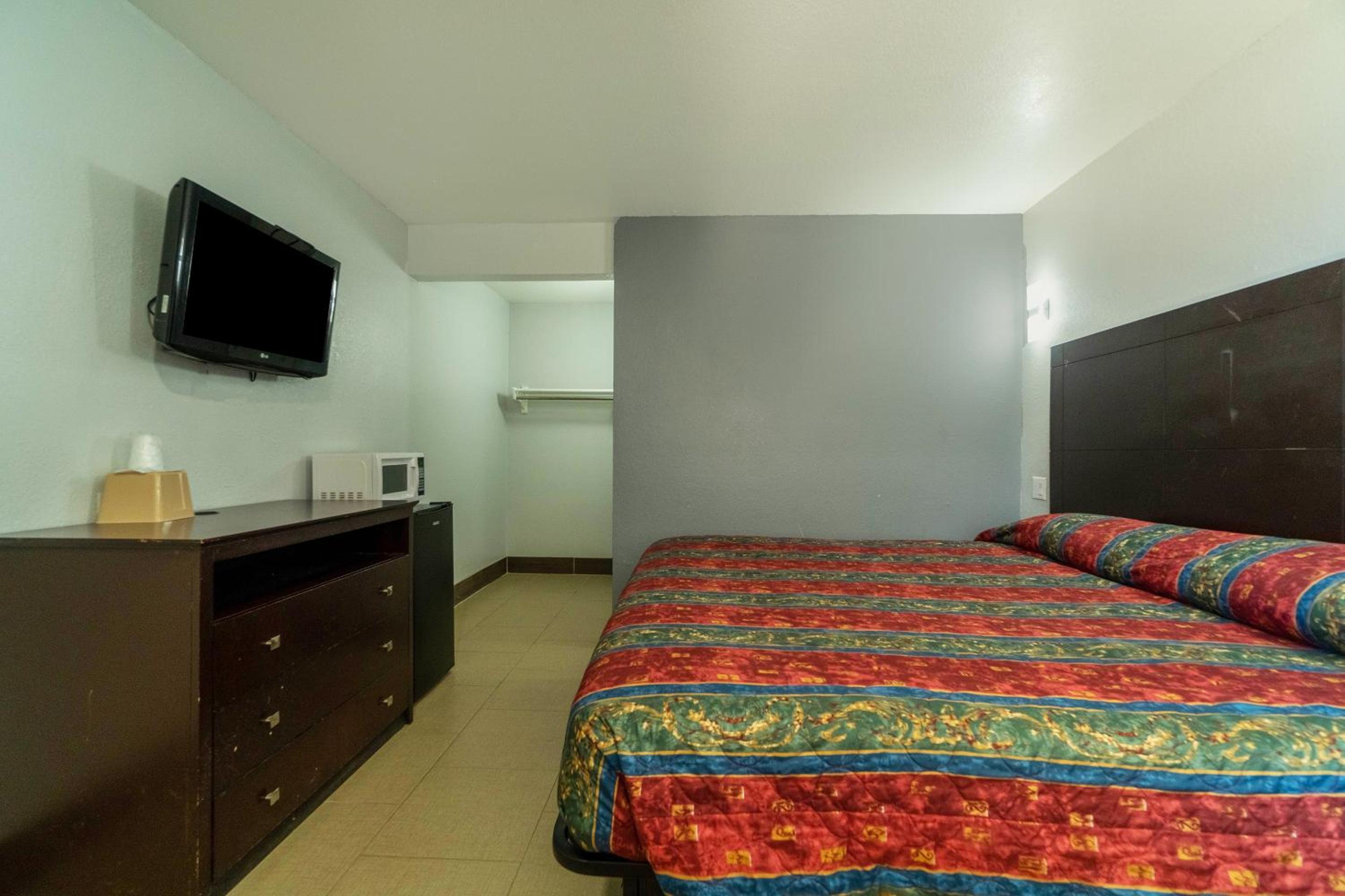 Xpress Inn & Extended Stays