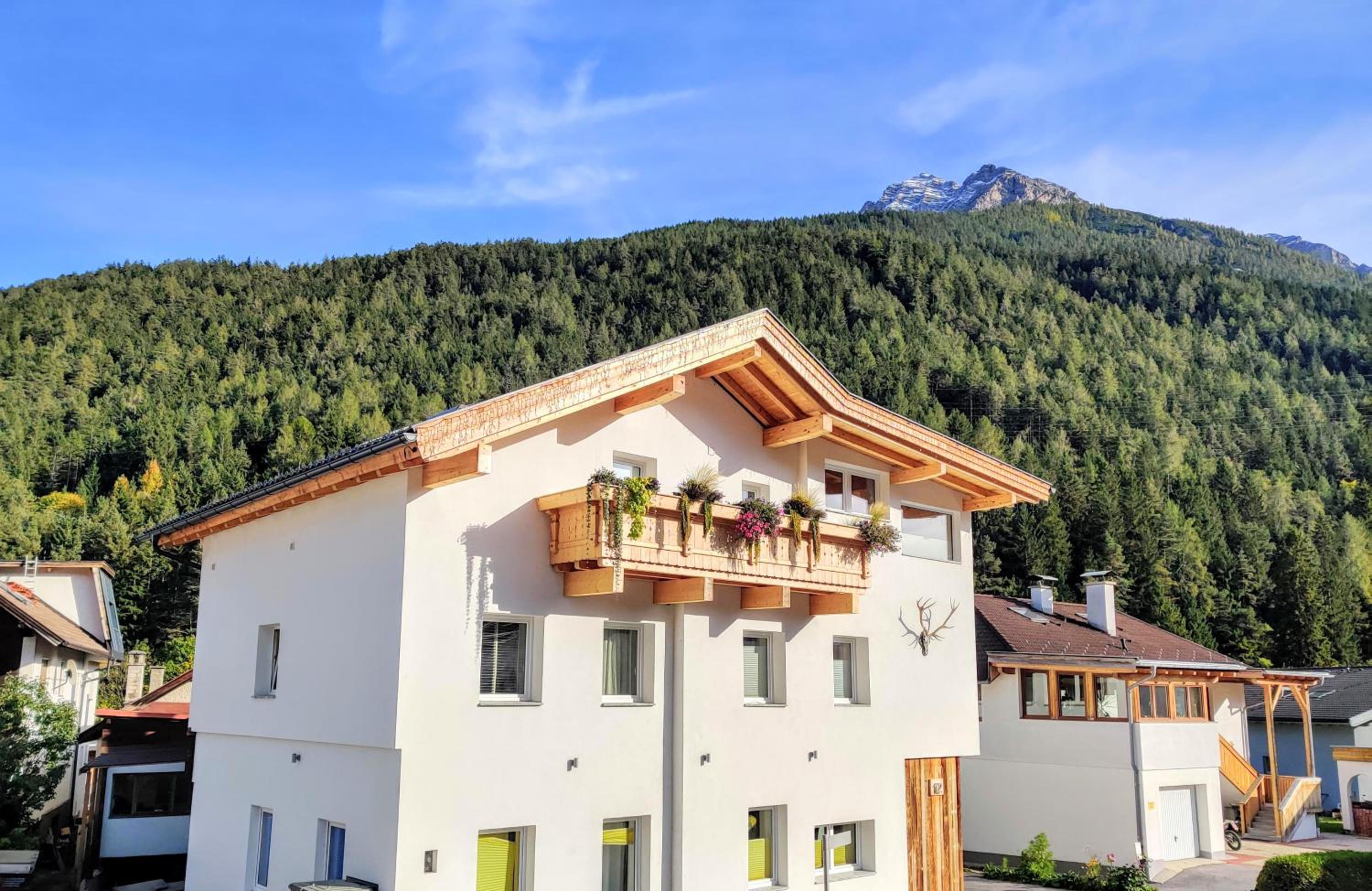 Das Mountain Getaway - Deluxe Ground Floor view 4