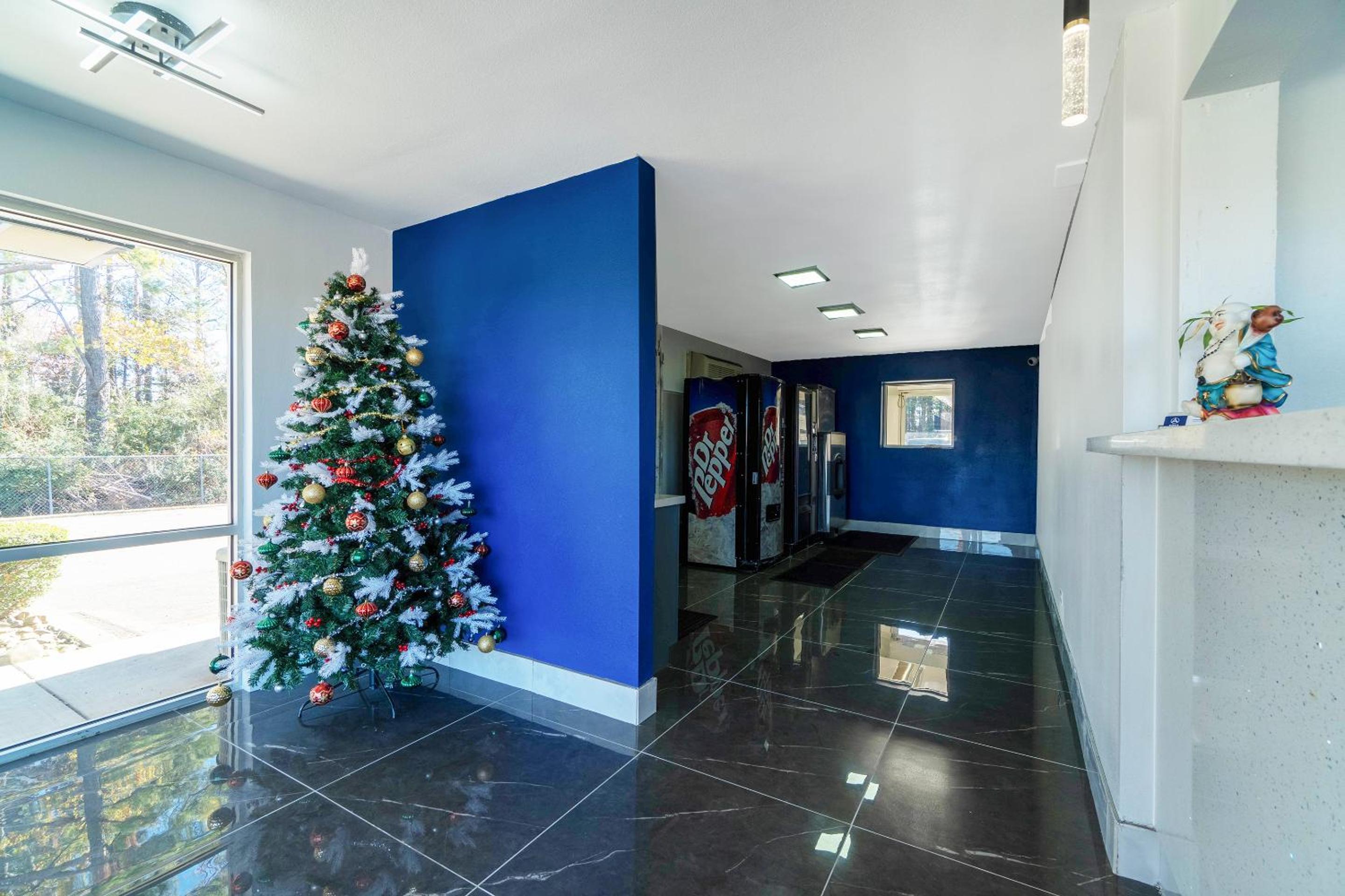 Xpress Inn & Extended Stays