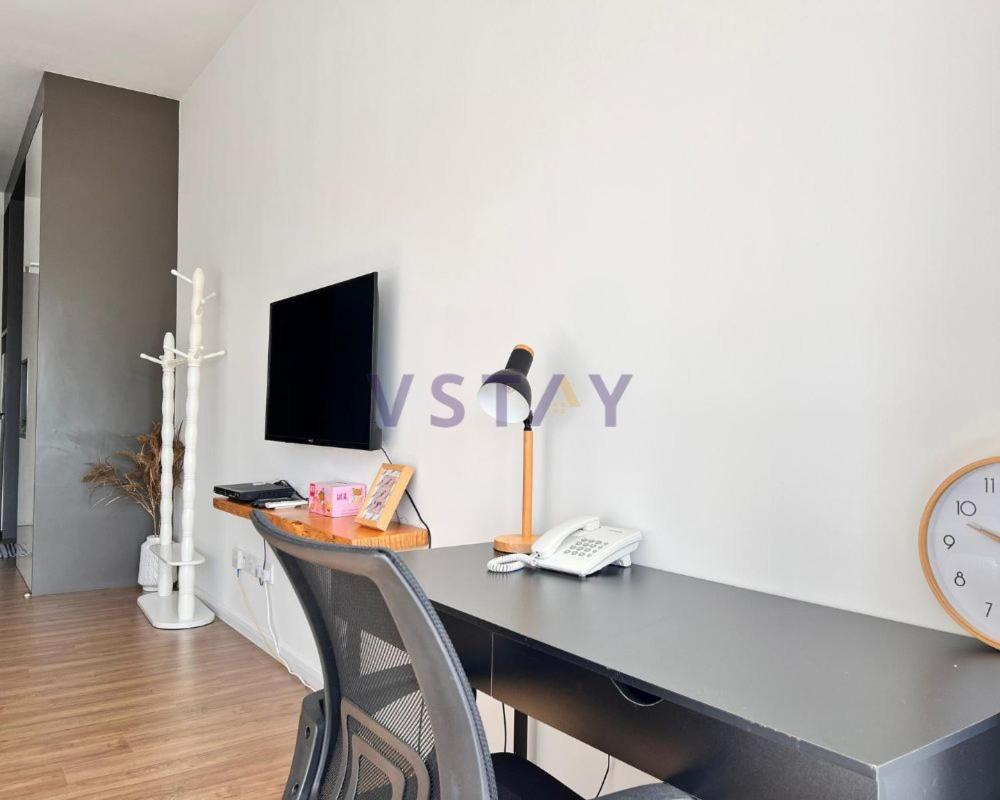 Ceylonz Suites KL Studio near Bukit Bintang - Living Signature
