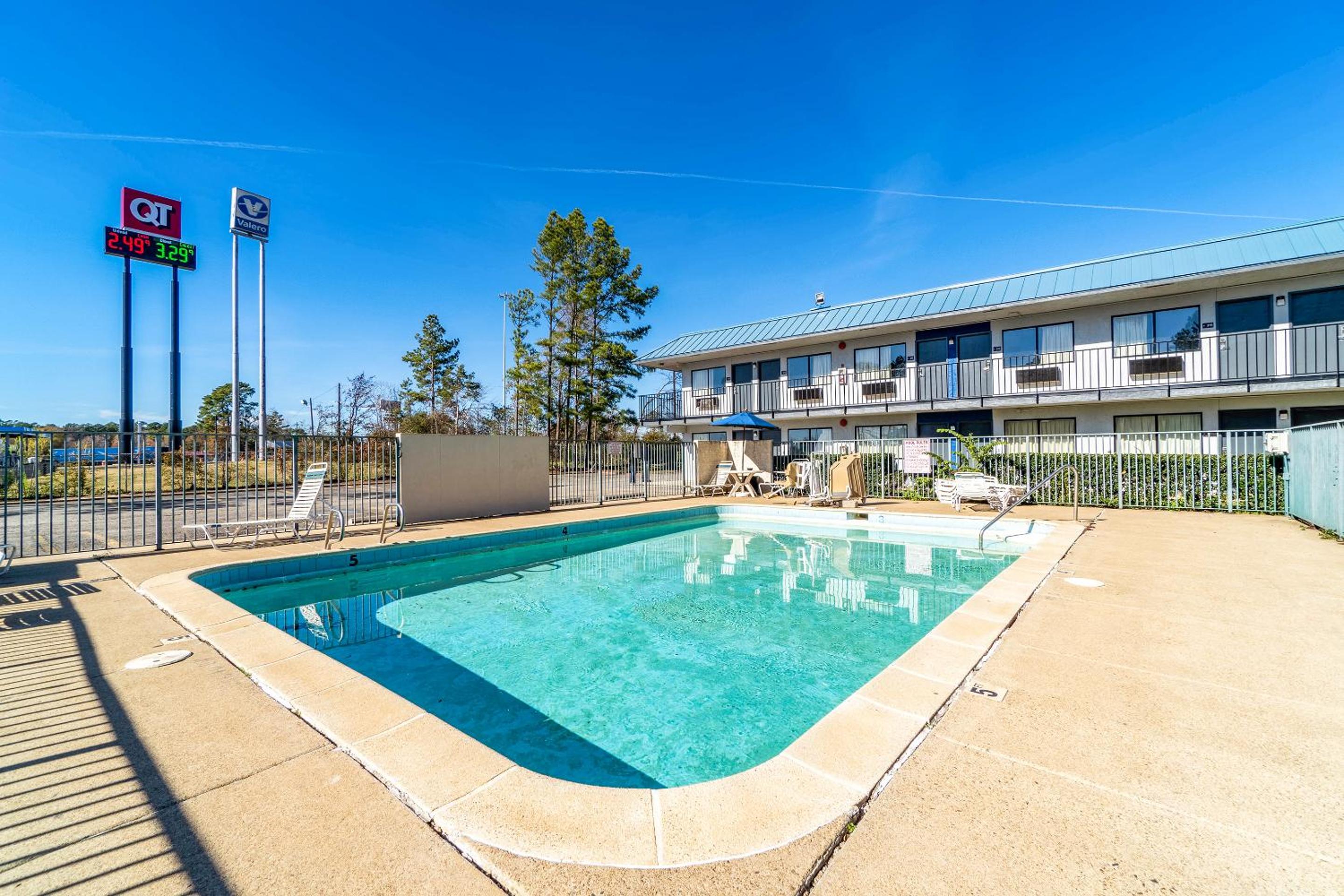 Xpress Inn & Extended Stays