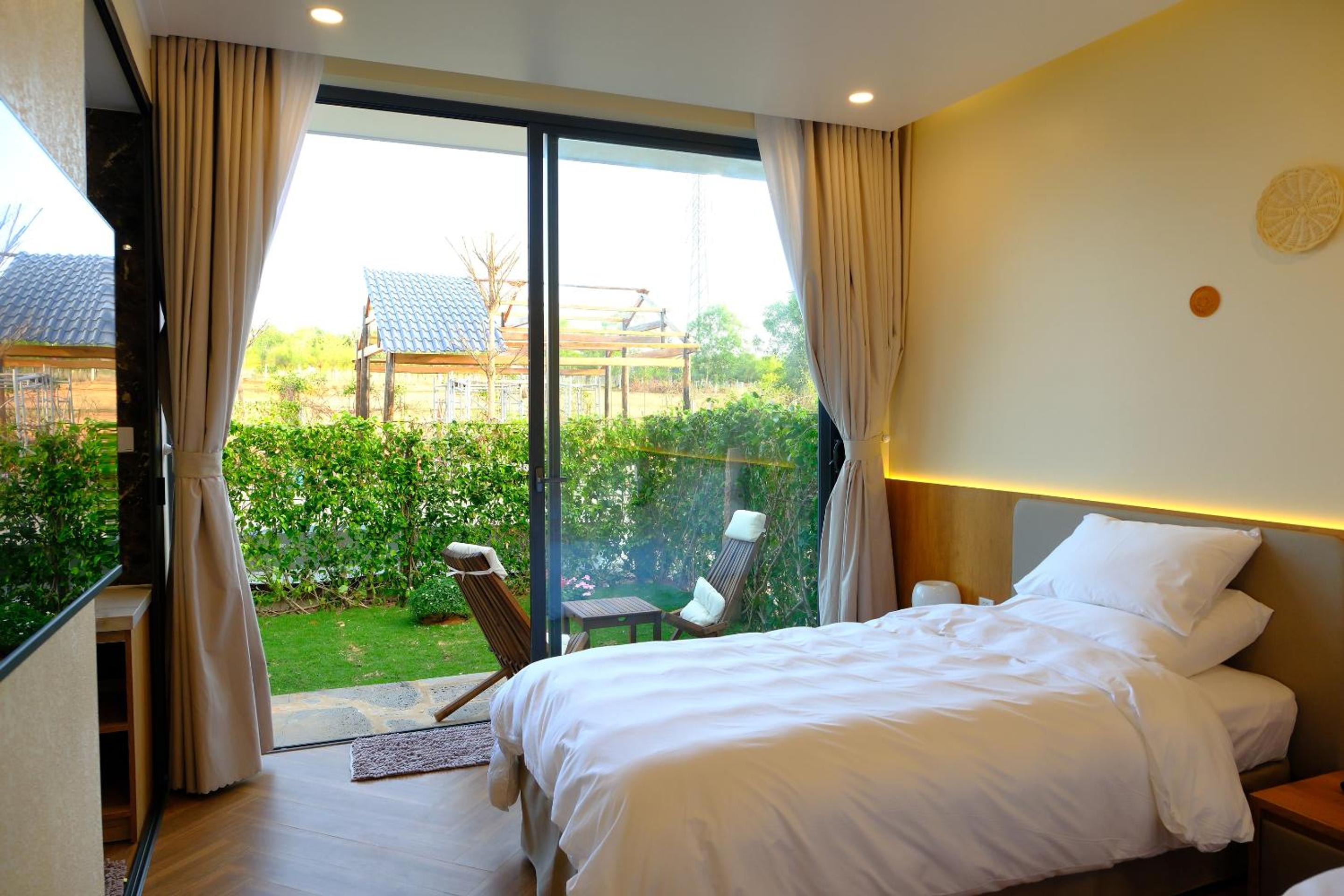 Photo 56