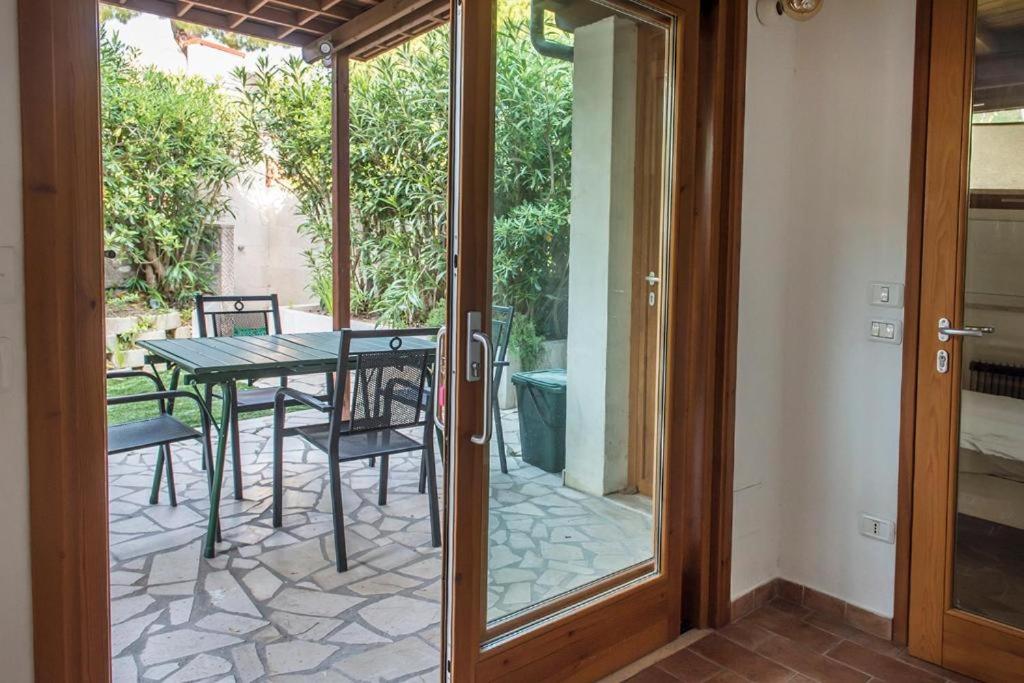 Monolocale con giardino a Marcelli- M225