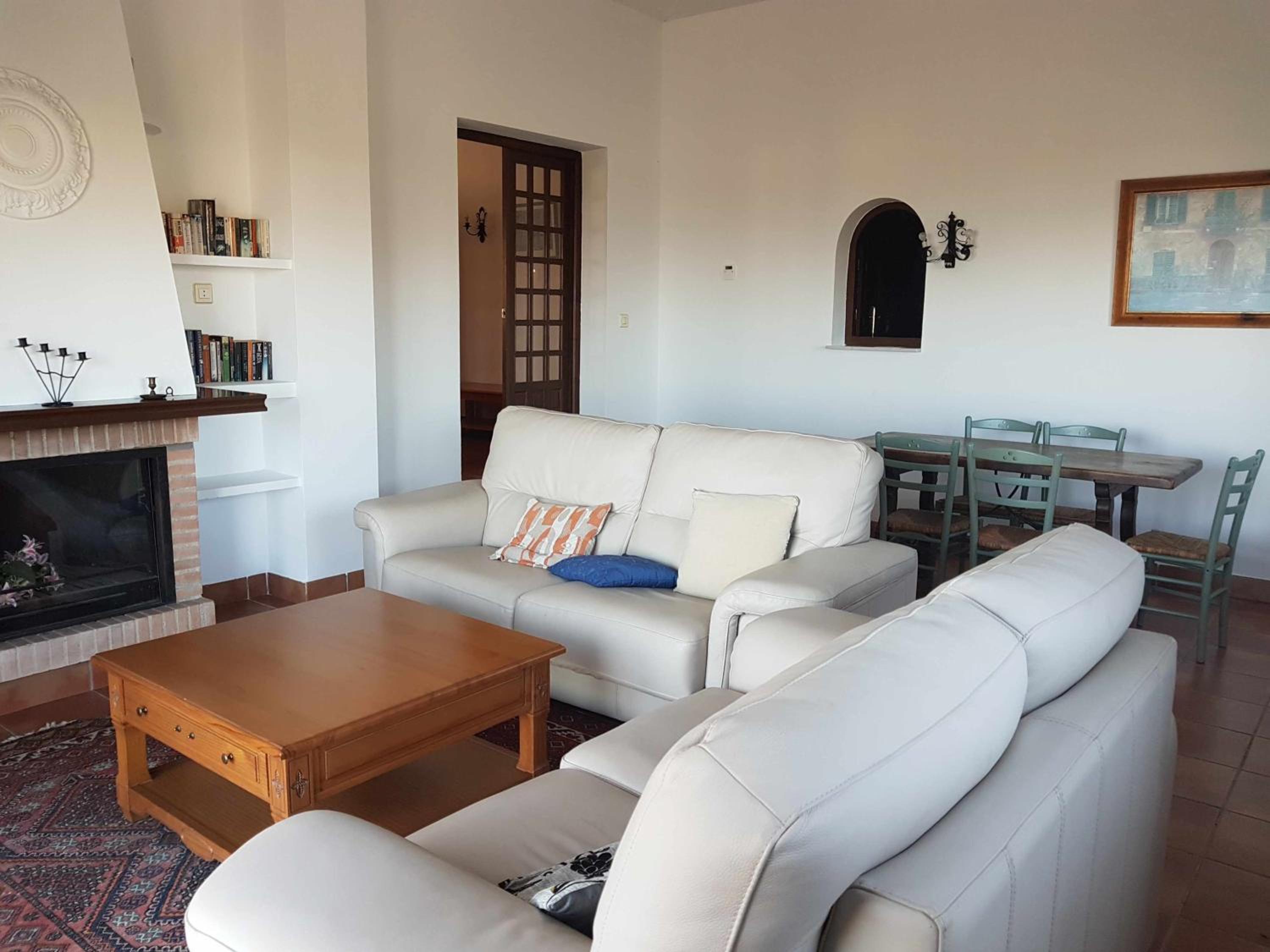 Hermosa villa con piscina privada y amplia terraza