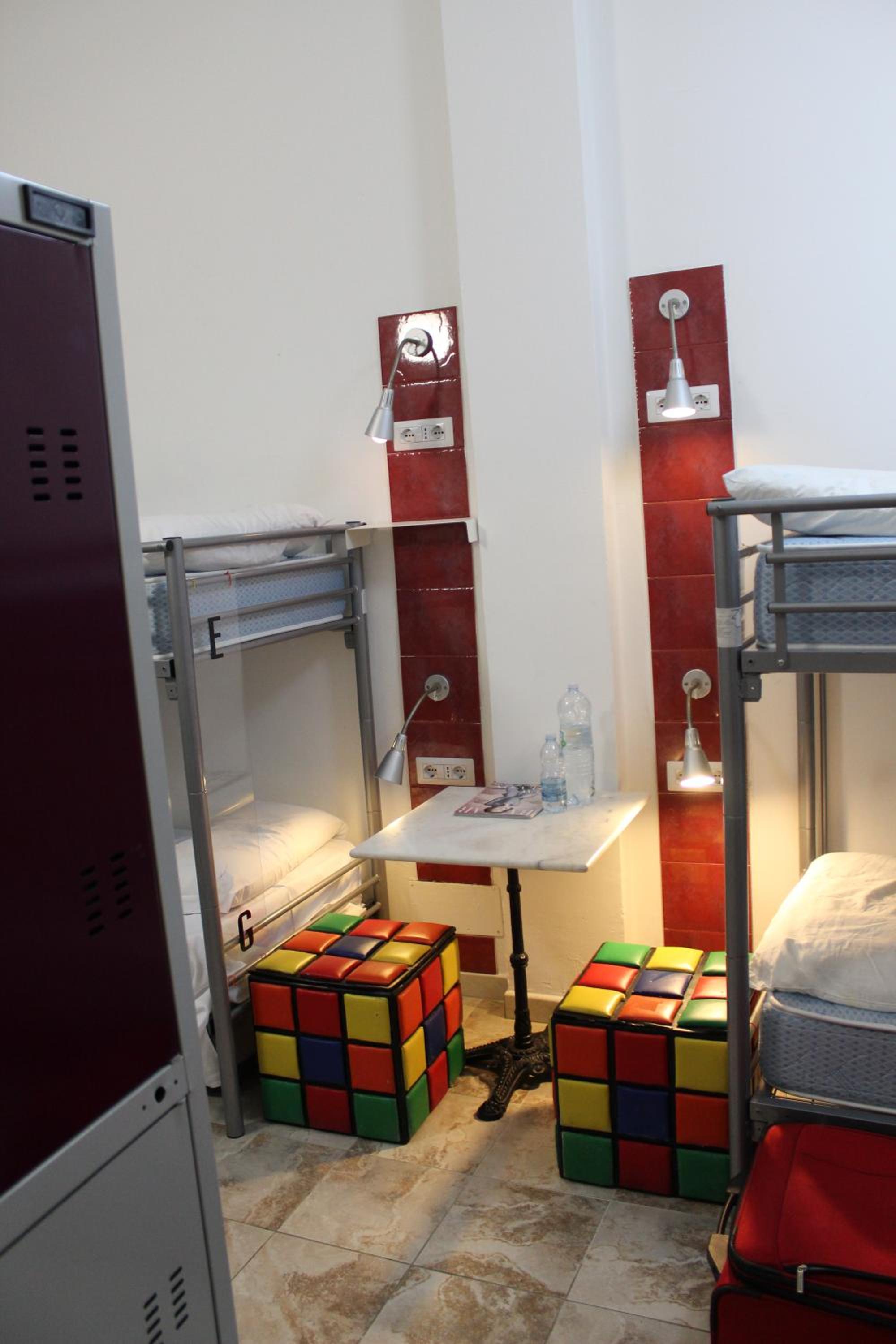 Hostel Colours