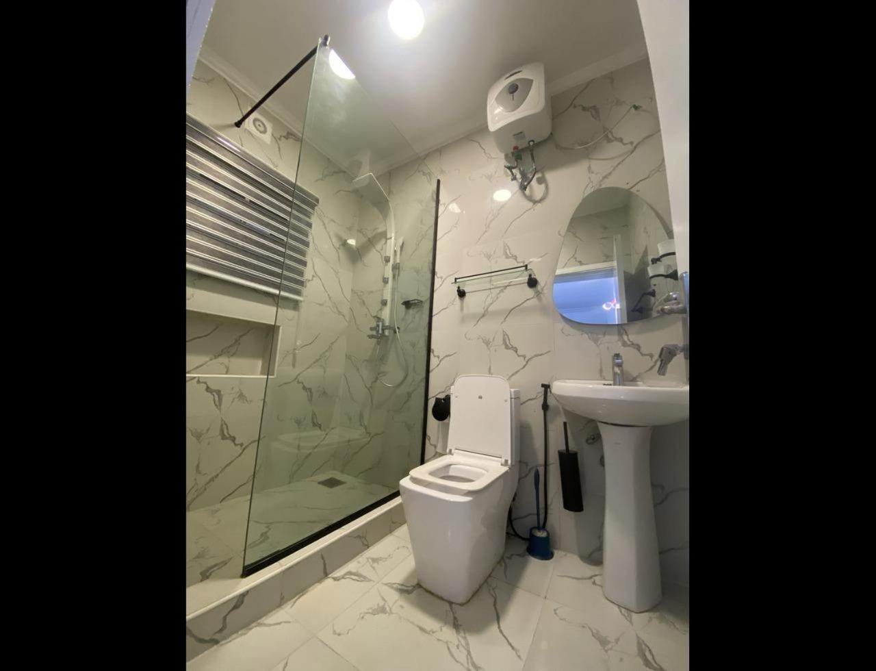 Exquisite Lekki Phase1 Apartment view 3