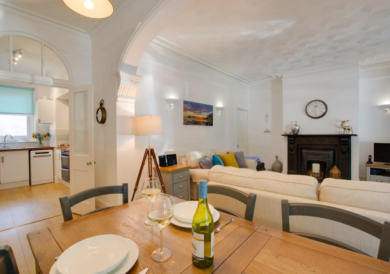 1 Bed in Overstrand oc-1866