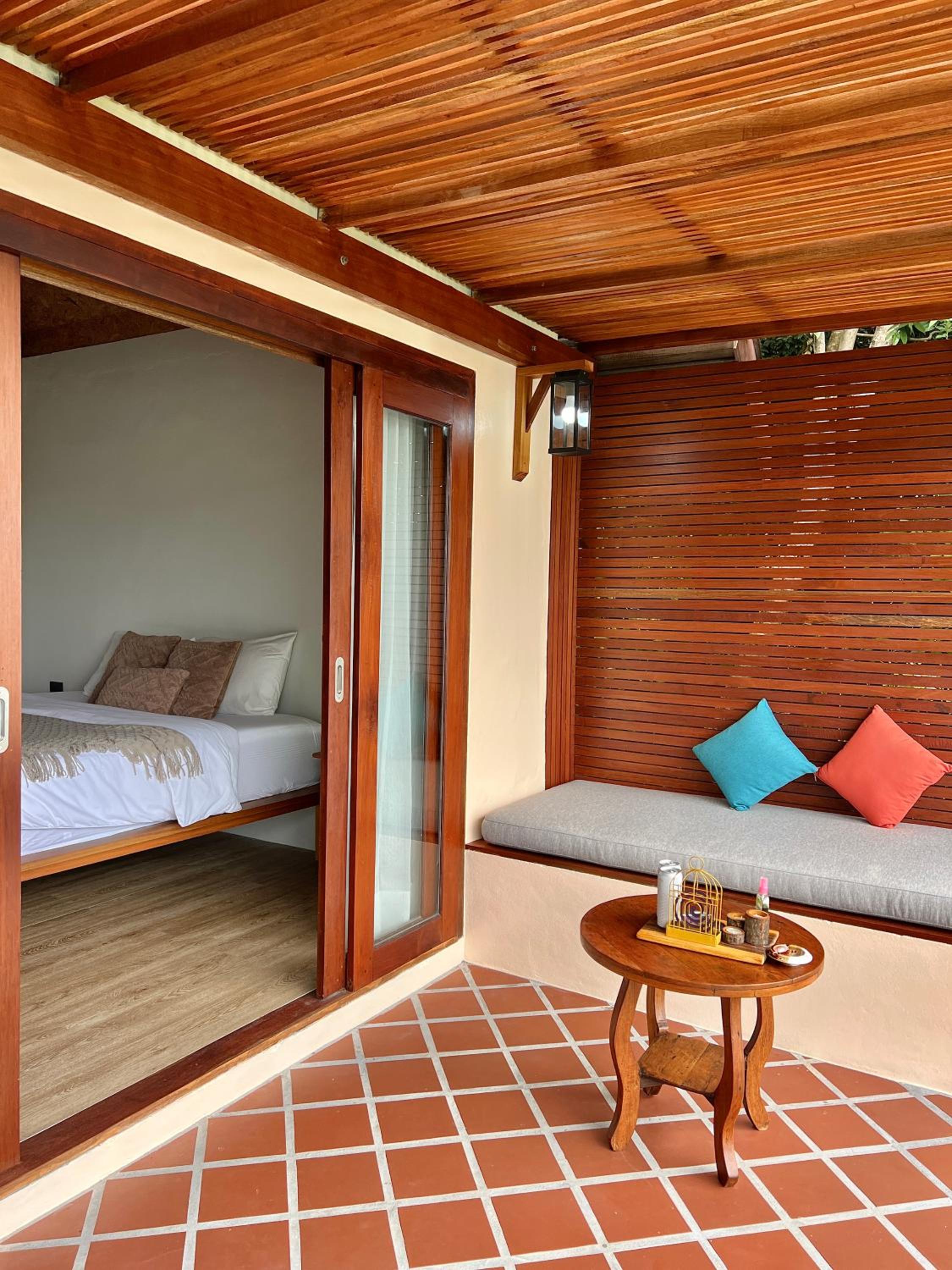 Baan Talay Koh Tao Resort & Yoga