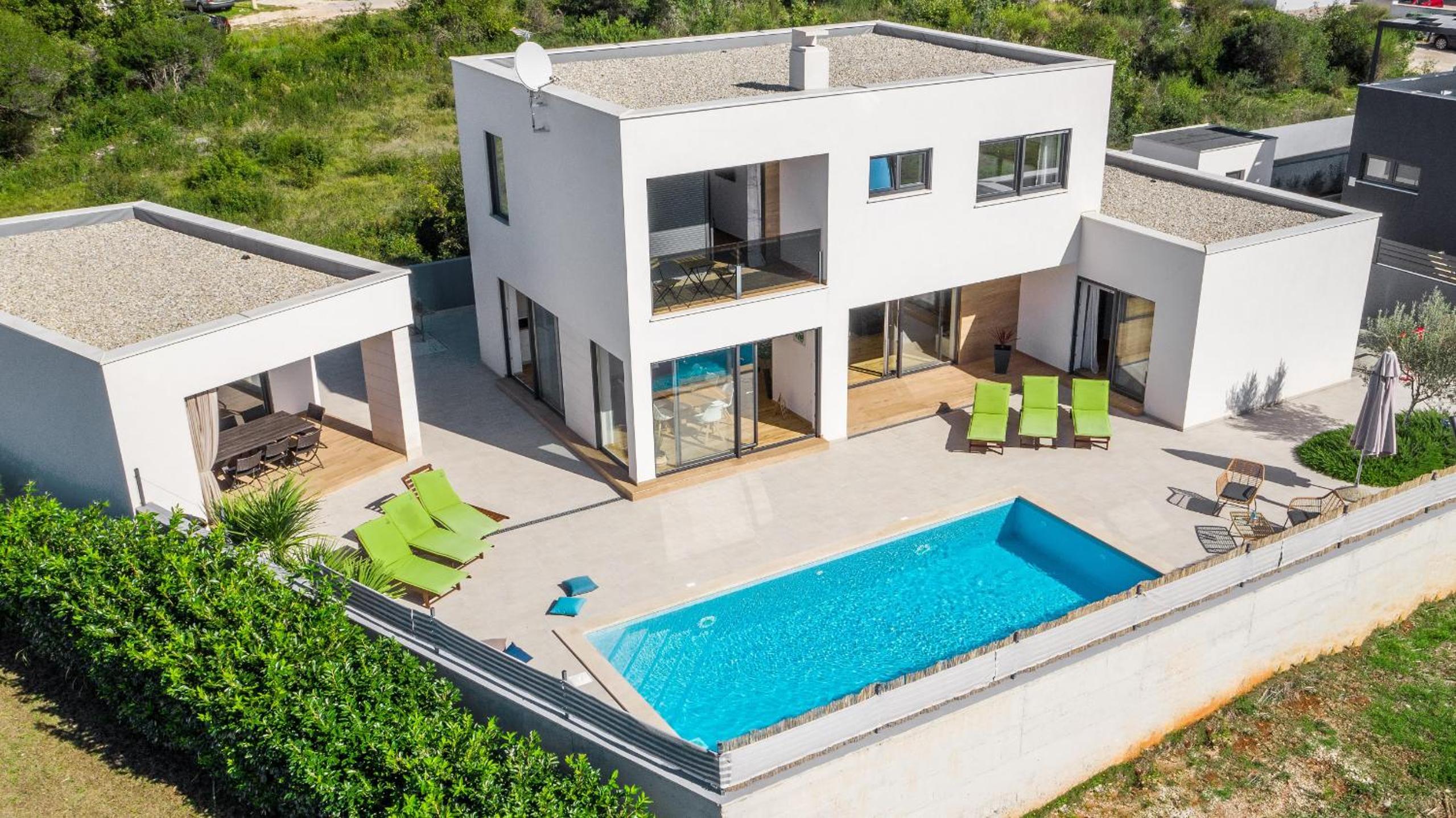 Modern Villa OL&JU for 9 persons in Pula only 1.5 km from the beach with Pool Heating view 3