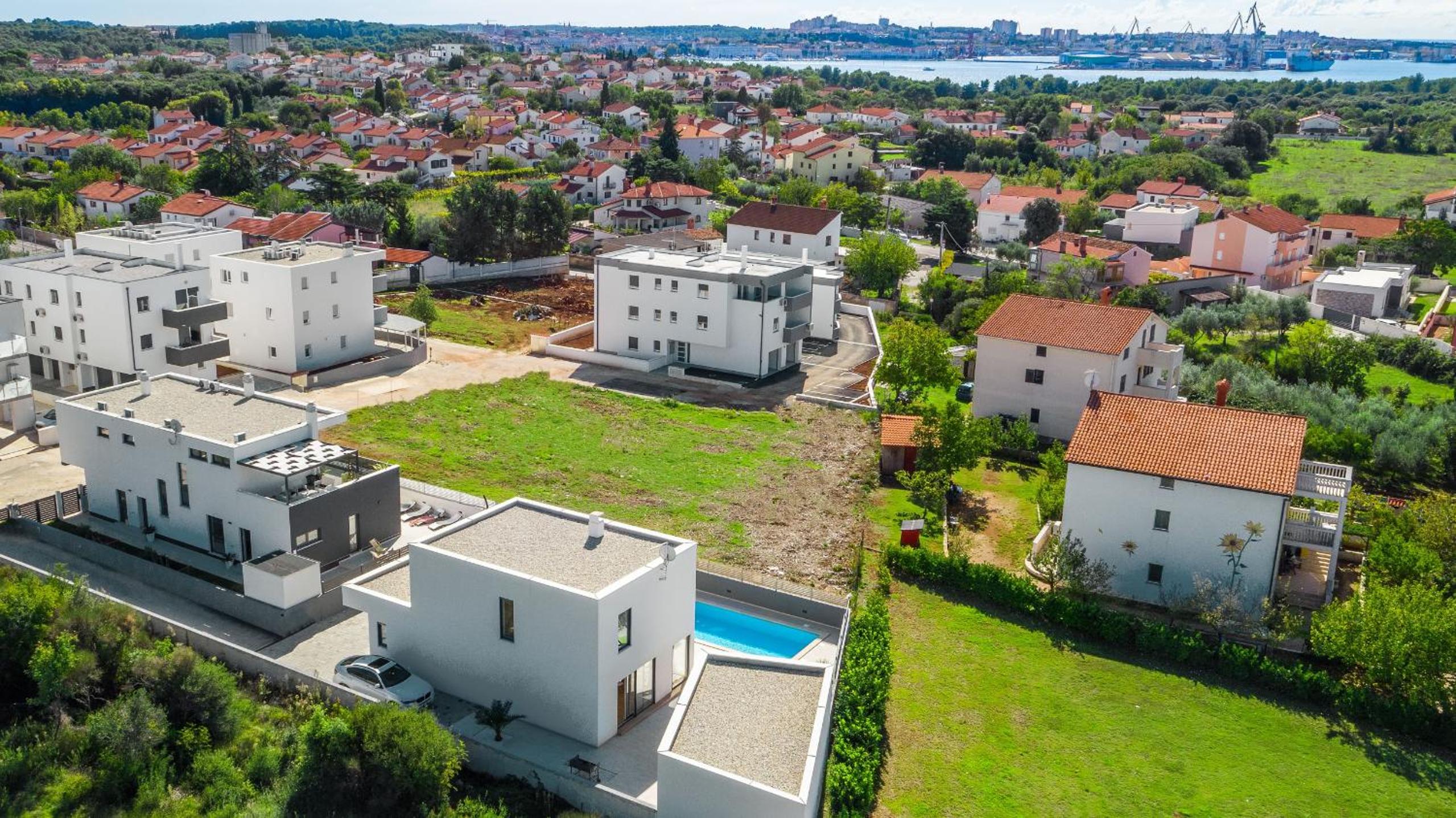 Modern Villa OL&JU for 9 persons in Pula only 1.5 km from the beach with Pool Heating view 4