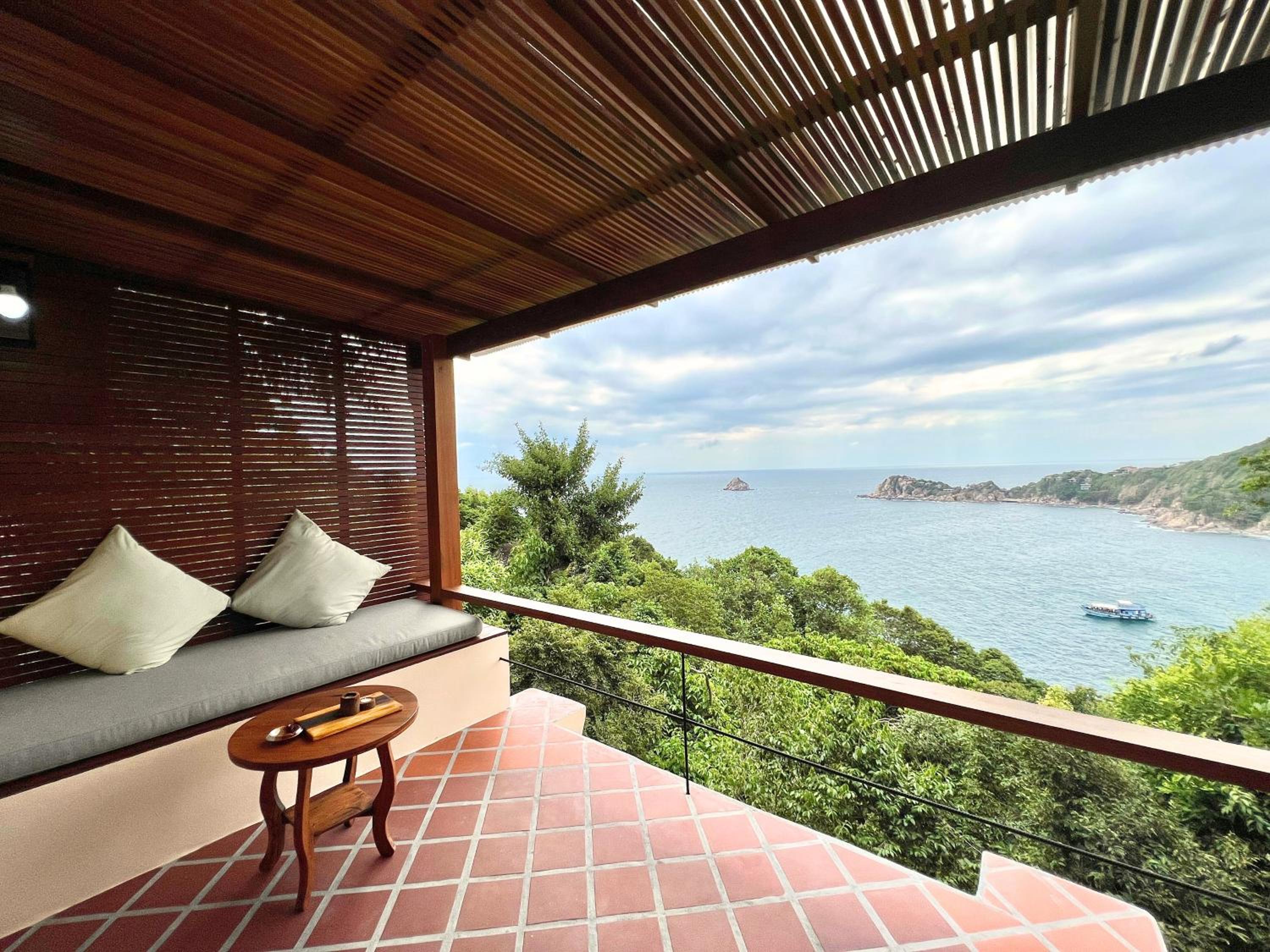 Baan Talay Koh Tao Resort & Yoga