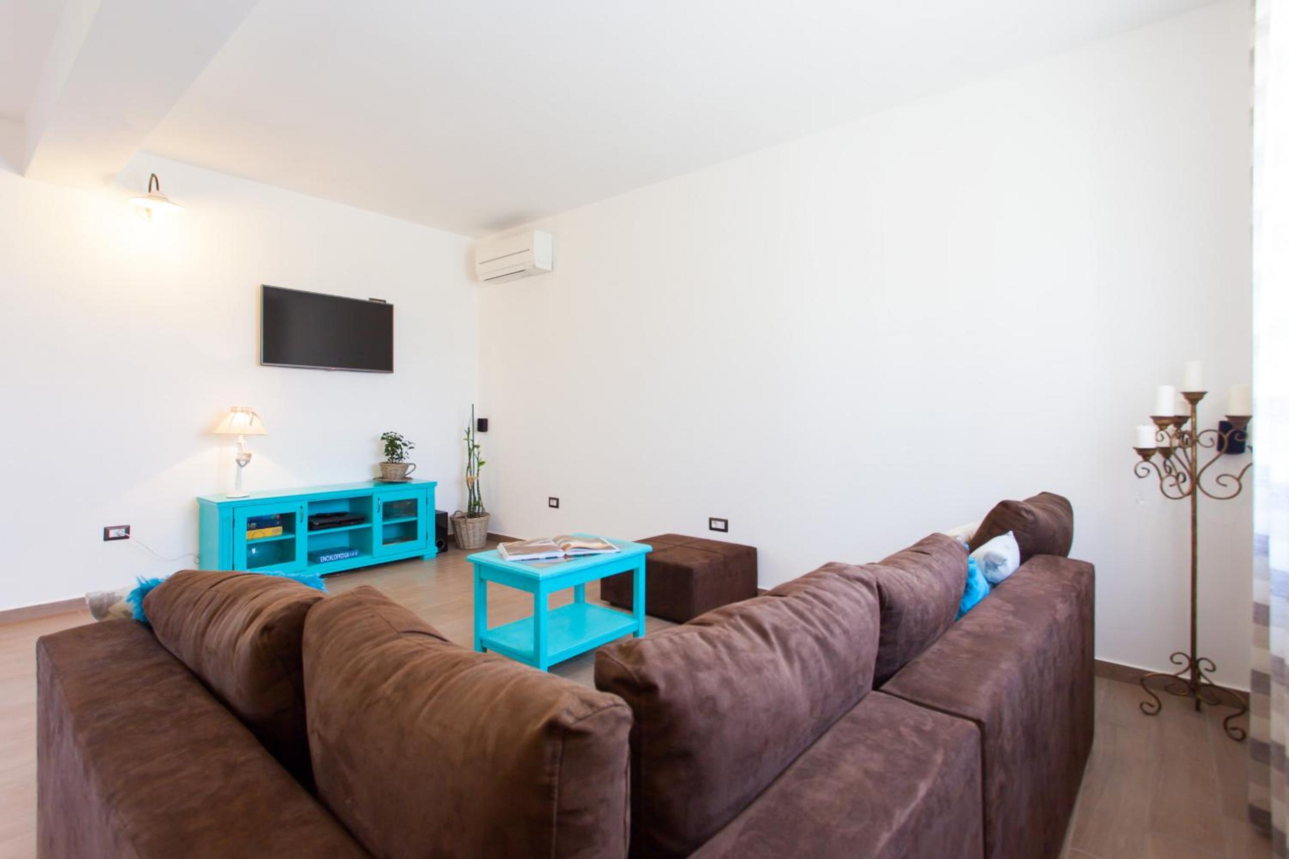 Villa Roza in Central Istria with whirlpool and playground for kids - pet friendly view 5
