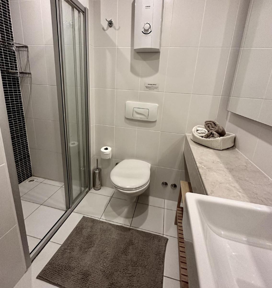 Side Vacations - Luxury 2 bed private home close to the beach on a secure community - Property Image 11