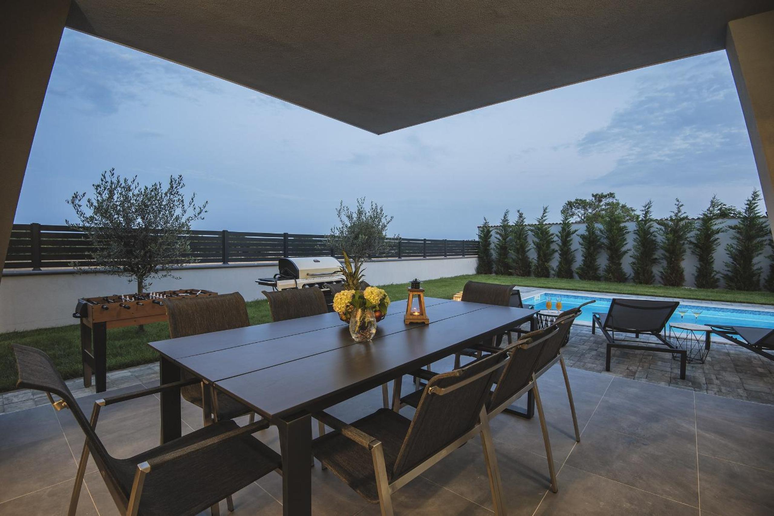 Villa Tika in Pula for families with kids playground