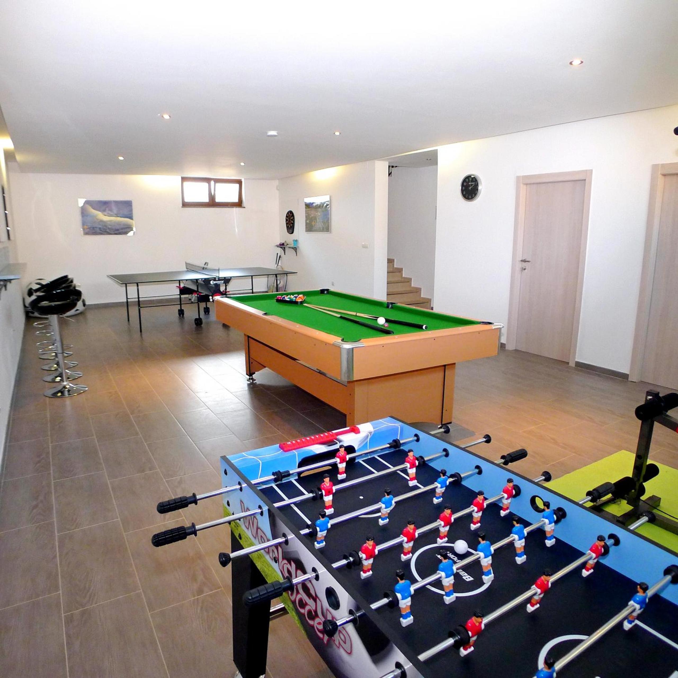 Villa Stokovci in Central Istria for families and kids with a large garden and playground