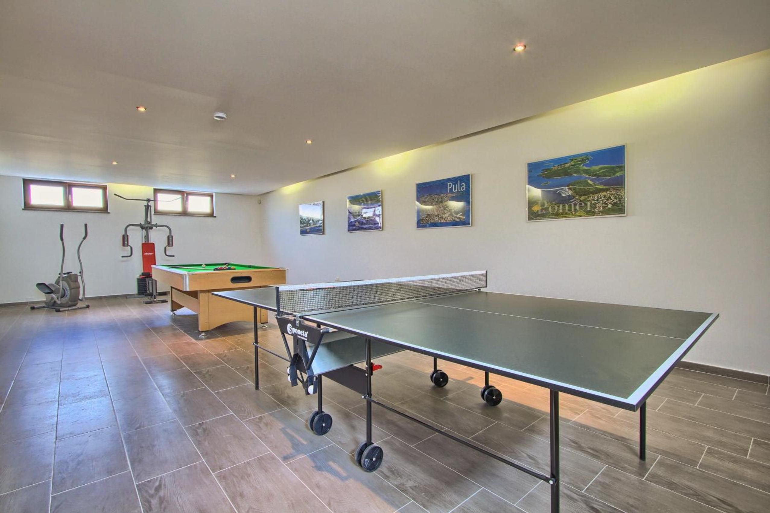 Villa Stokovci in Central Istria for families and kids with a large garden and playground