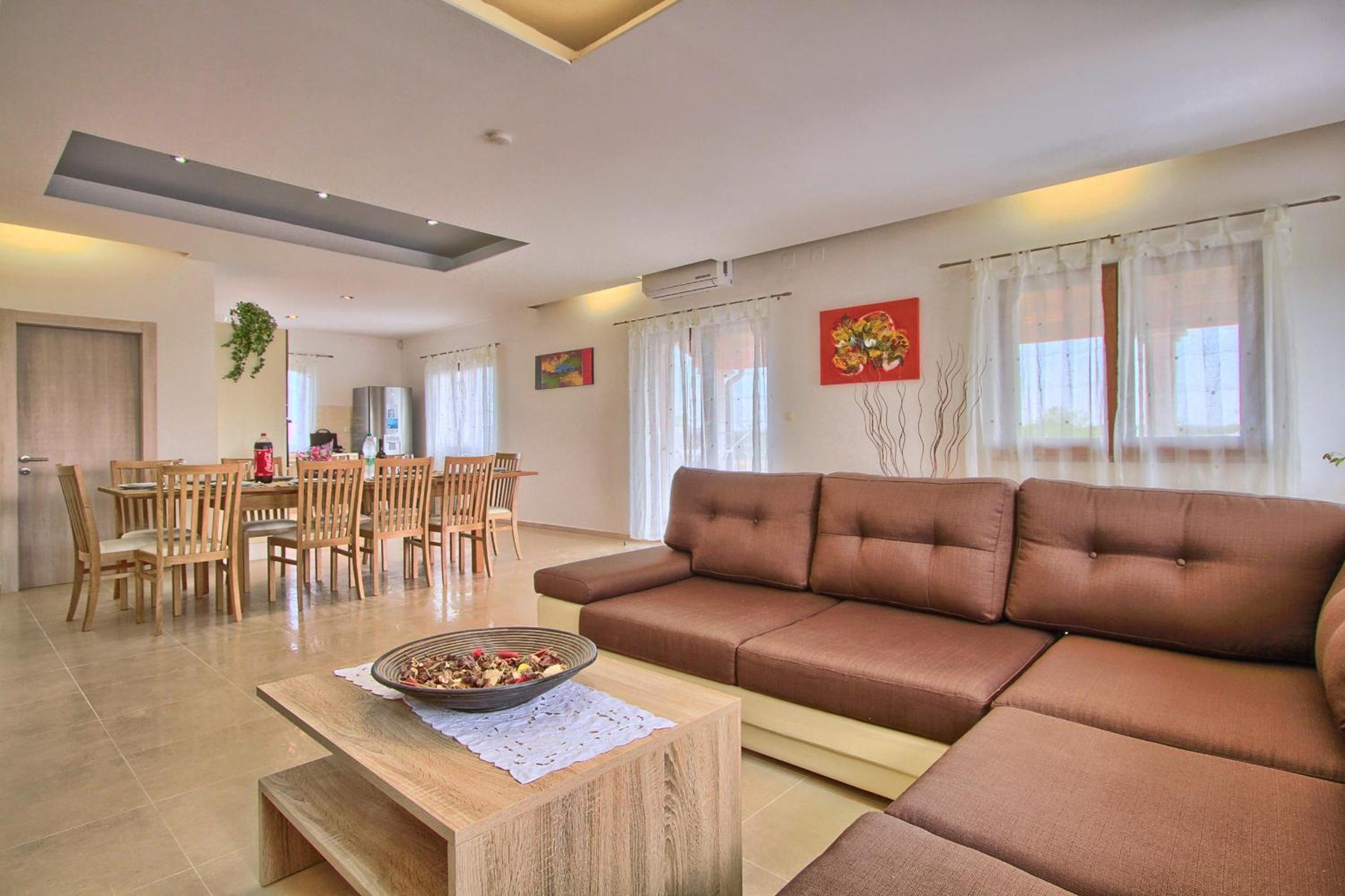 Villa Stokovci in Central Istria for families and kids with a large garden and playground