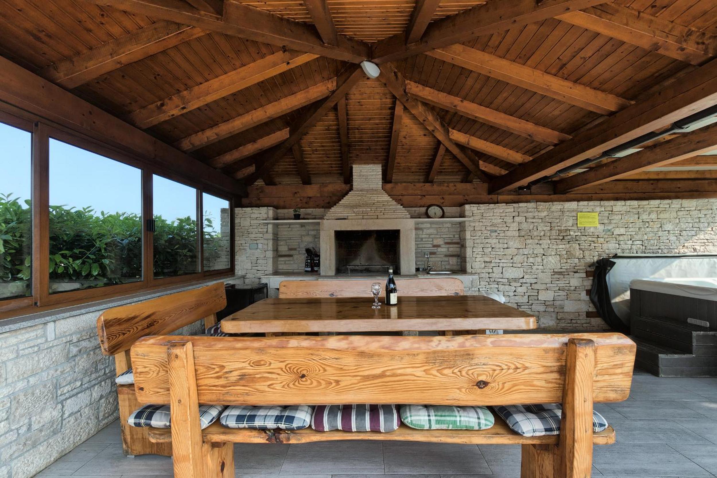 Villa Stokovci in Central Istria for families and kids with a large garden and playground