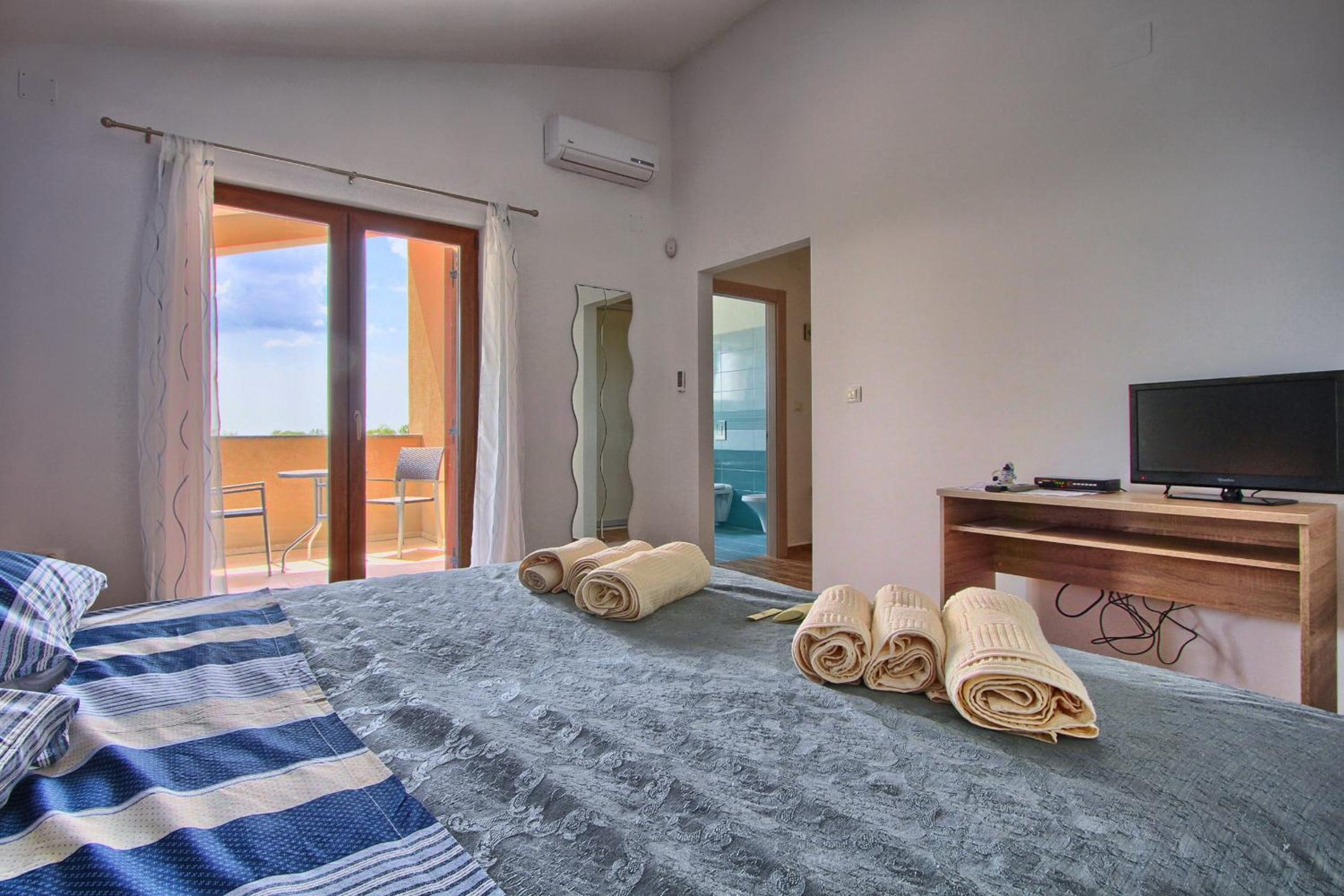 Villa Stokovci in Central Istria for families and kids with a large garden and playground