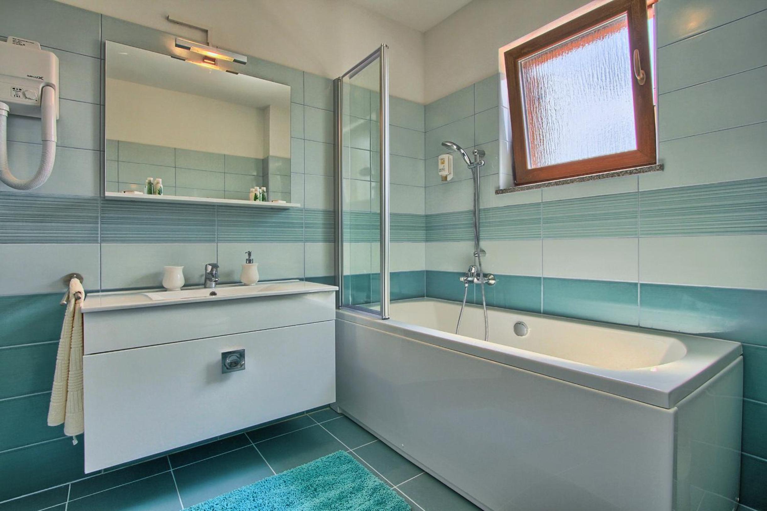 Villa Stokovci in Central Istria for families and kids with a large garden and playground