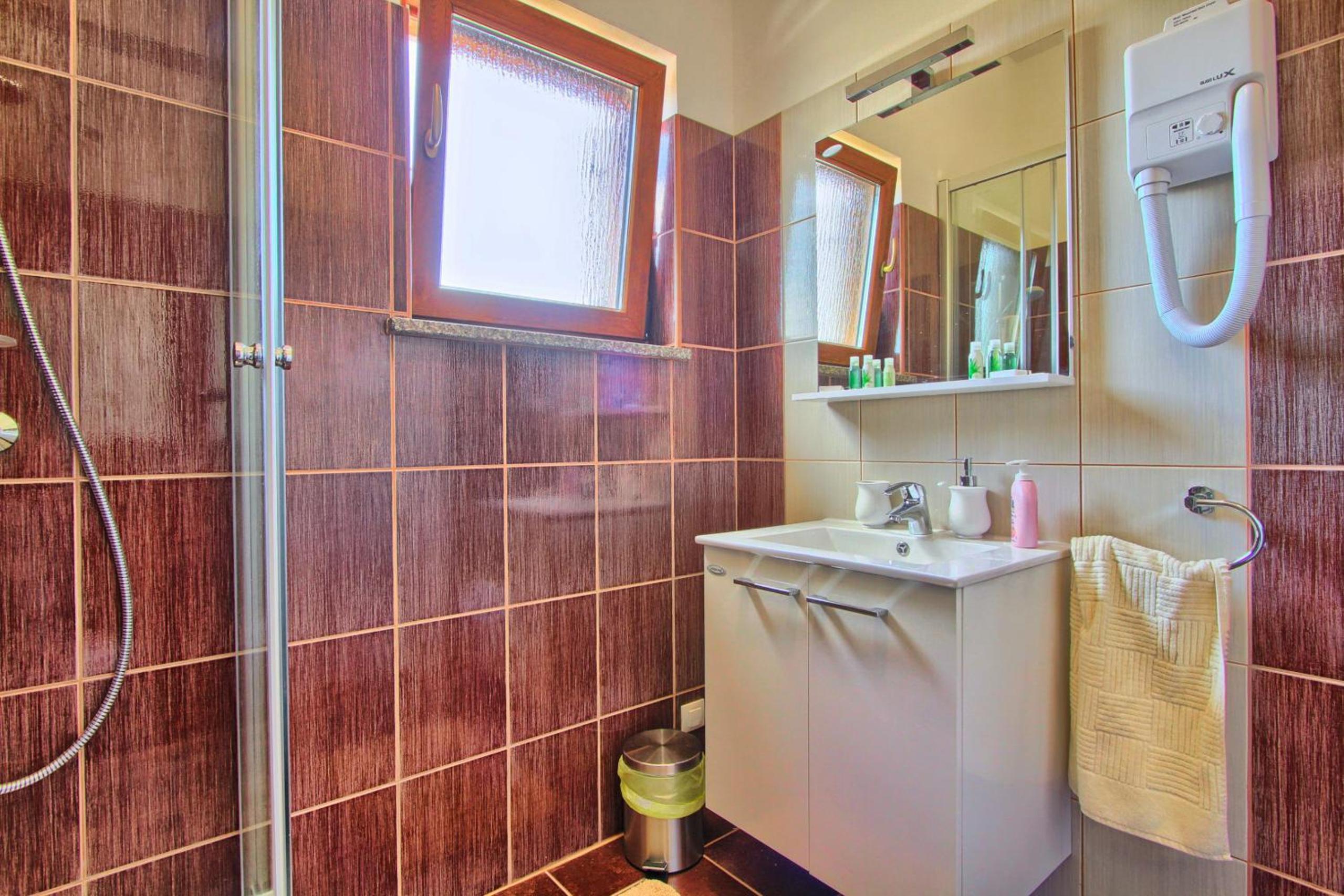 Villa Stokovci in Central Istria for families and kids with a large garden and playground