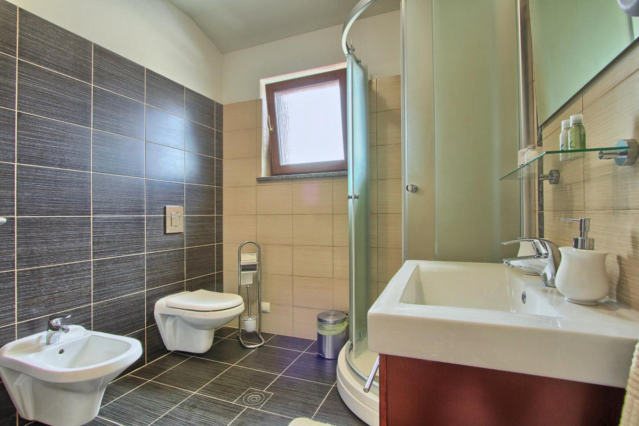 Villa Stokovci in Central Istria for families and kids with a large garden and playground
