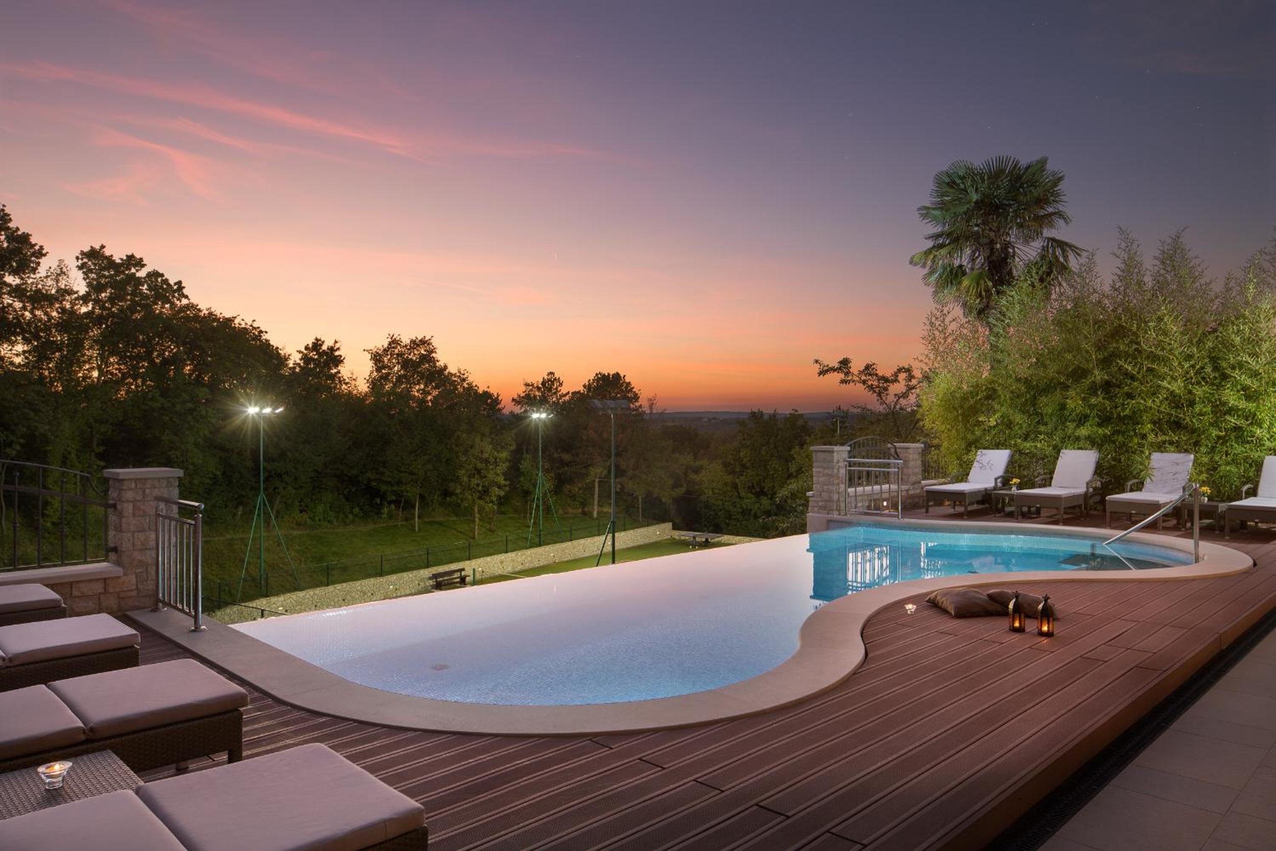 Villa Vlastelini I near Labin with large garden for families view 2