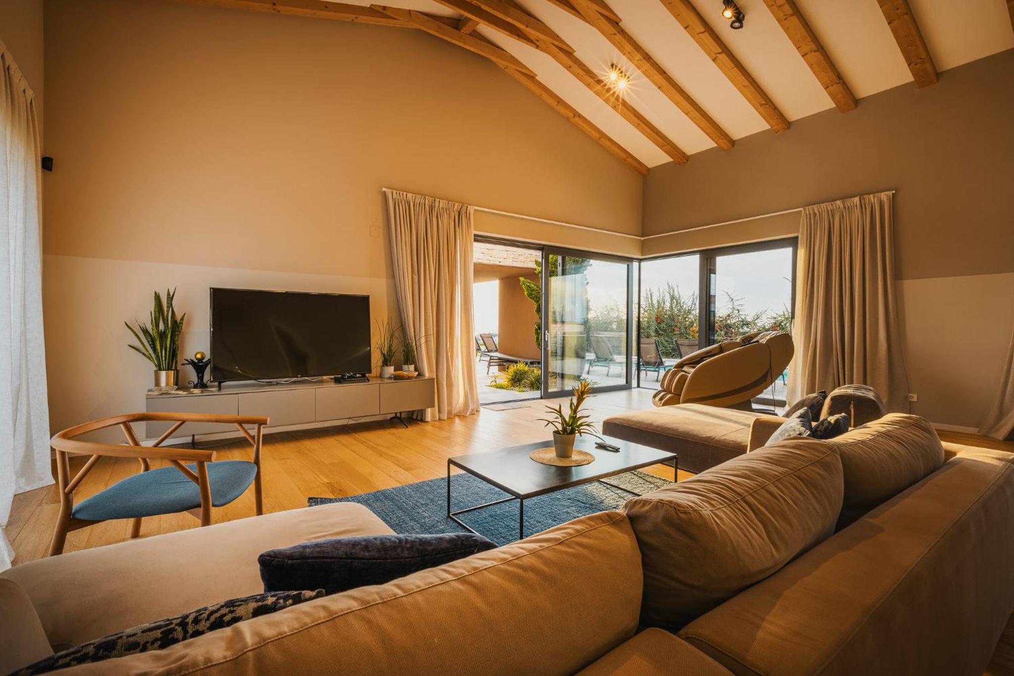 Villa Vigneto near Novigrad for 15 persons with sea view and whirlpool view 5