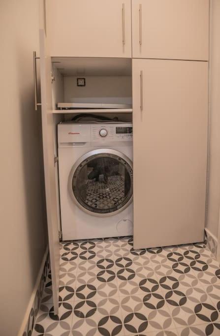 Stylish Studio with Gorgeous Private Yard!