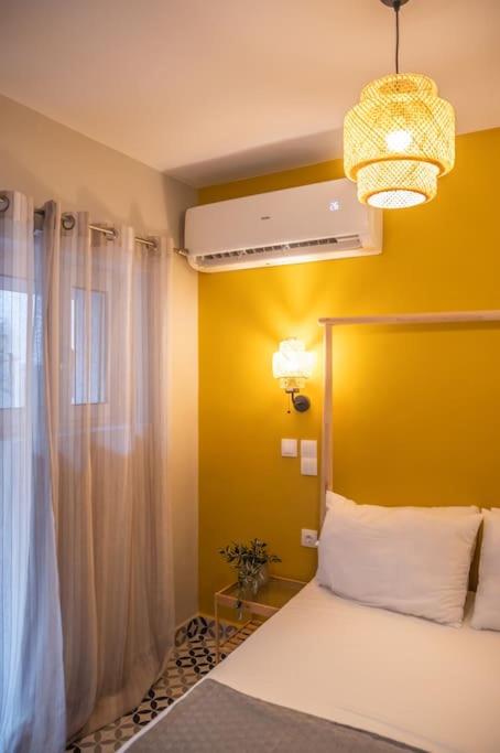 Stylish Studio with Gorgeous Private Yard!