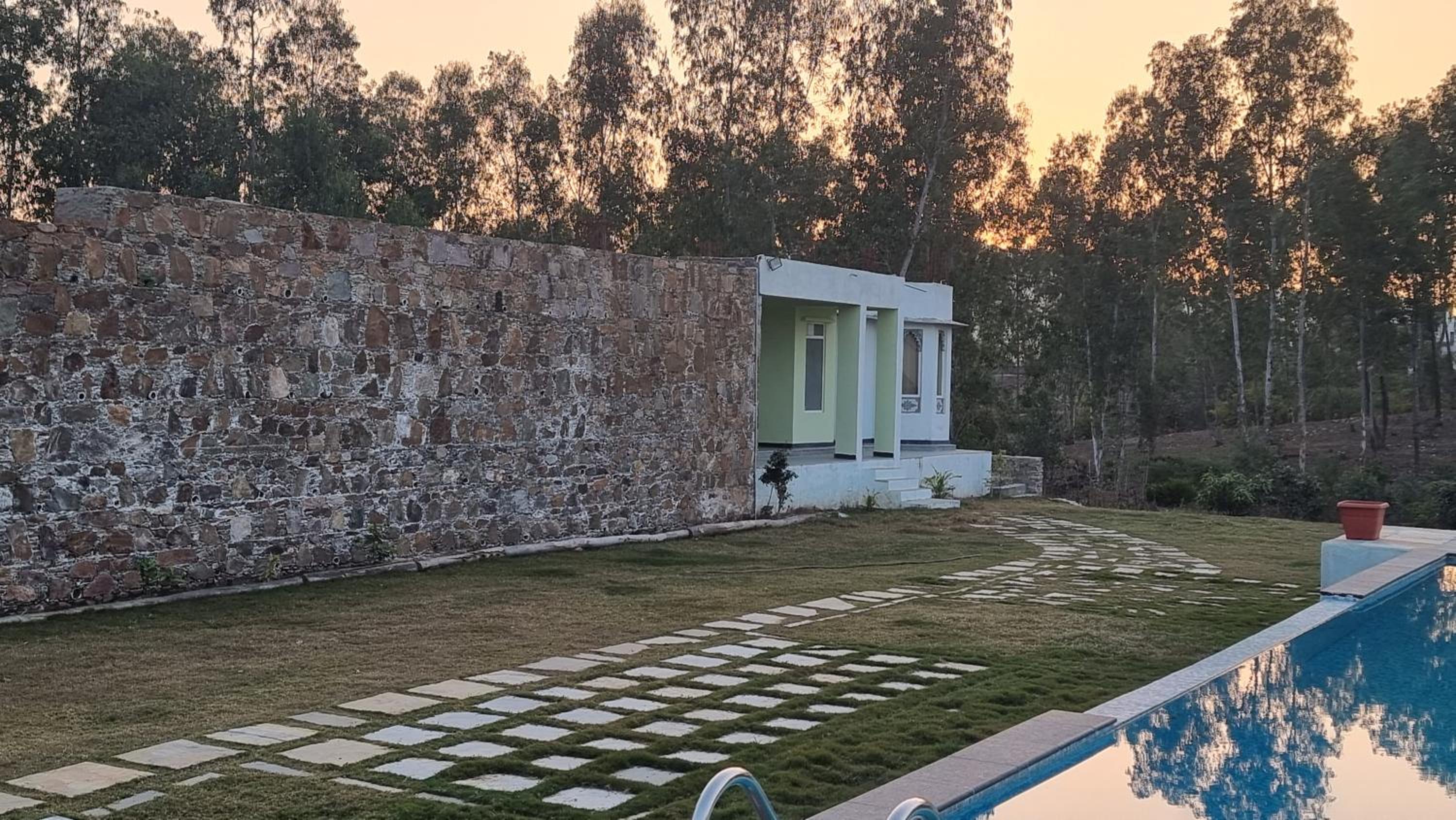 The Aawargarh Retreat