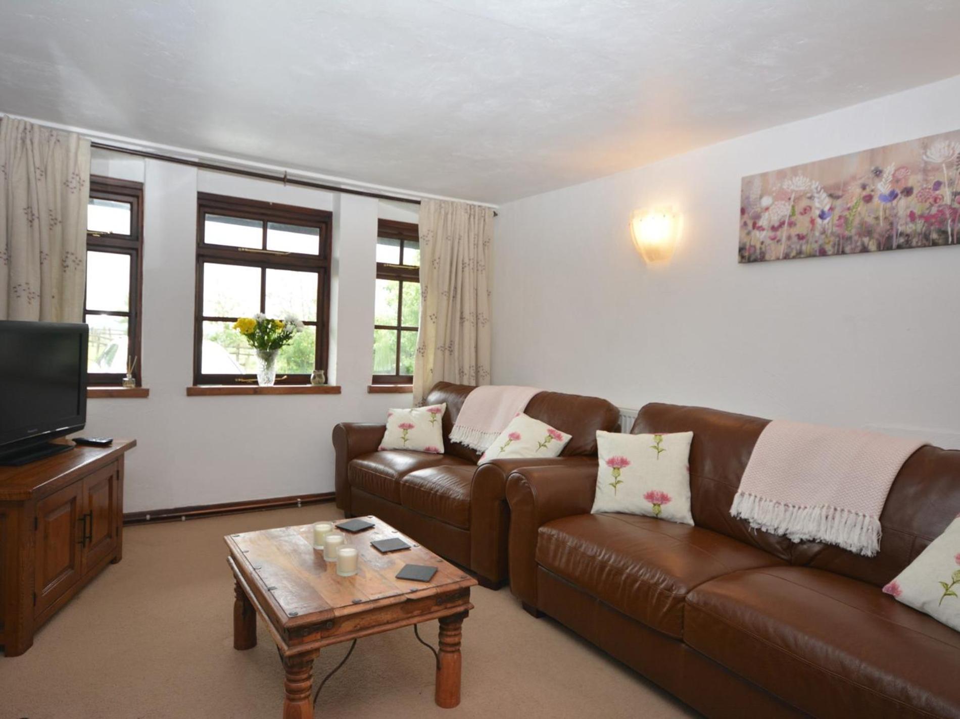 3 Bed in Lifton oc-tcoah view 3