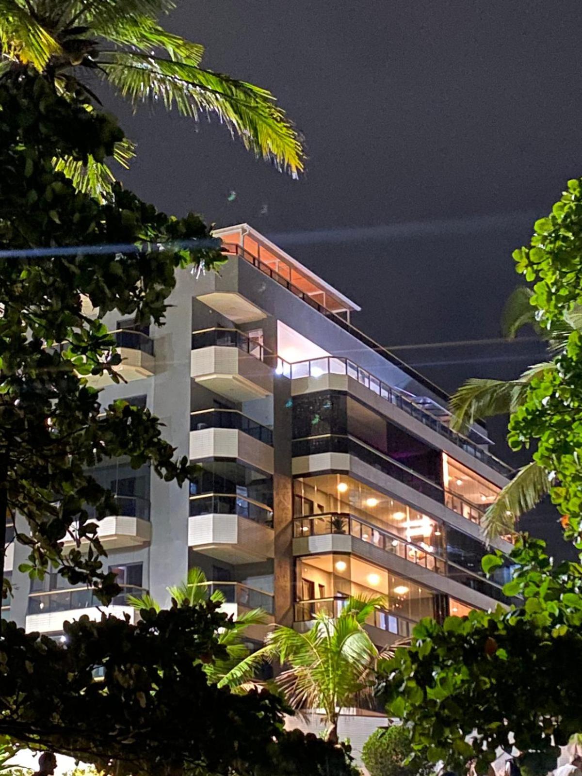 Apartamento Enseada Azul
