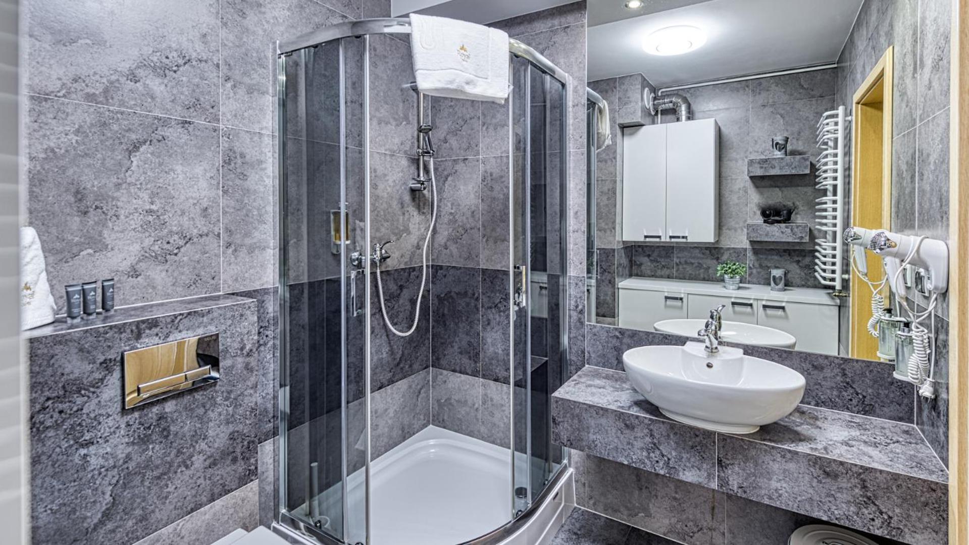 Apartamenty DWORCOWA Centrum by Royal Aparts