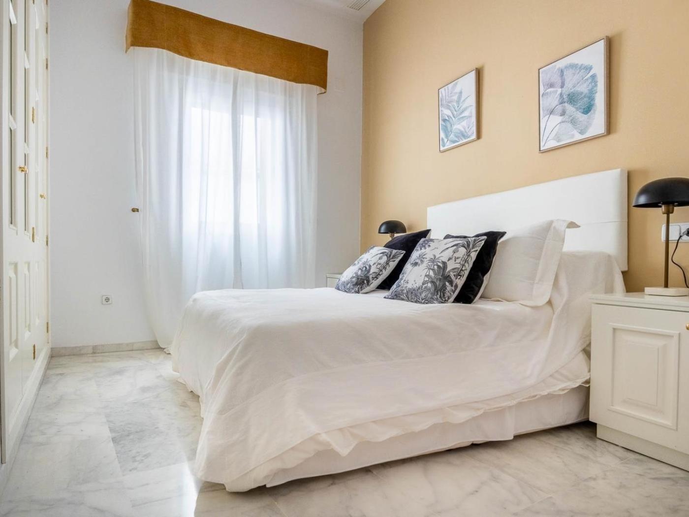 Chicarrero Suite Vacacional Sevilla