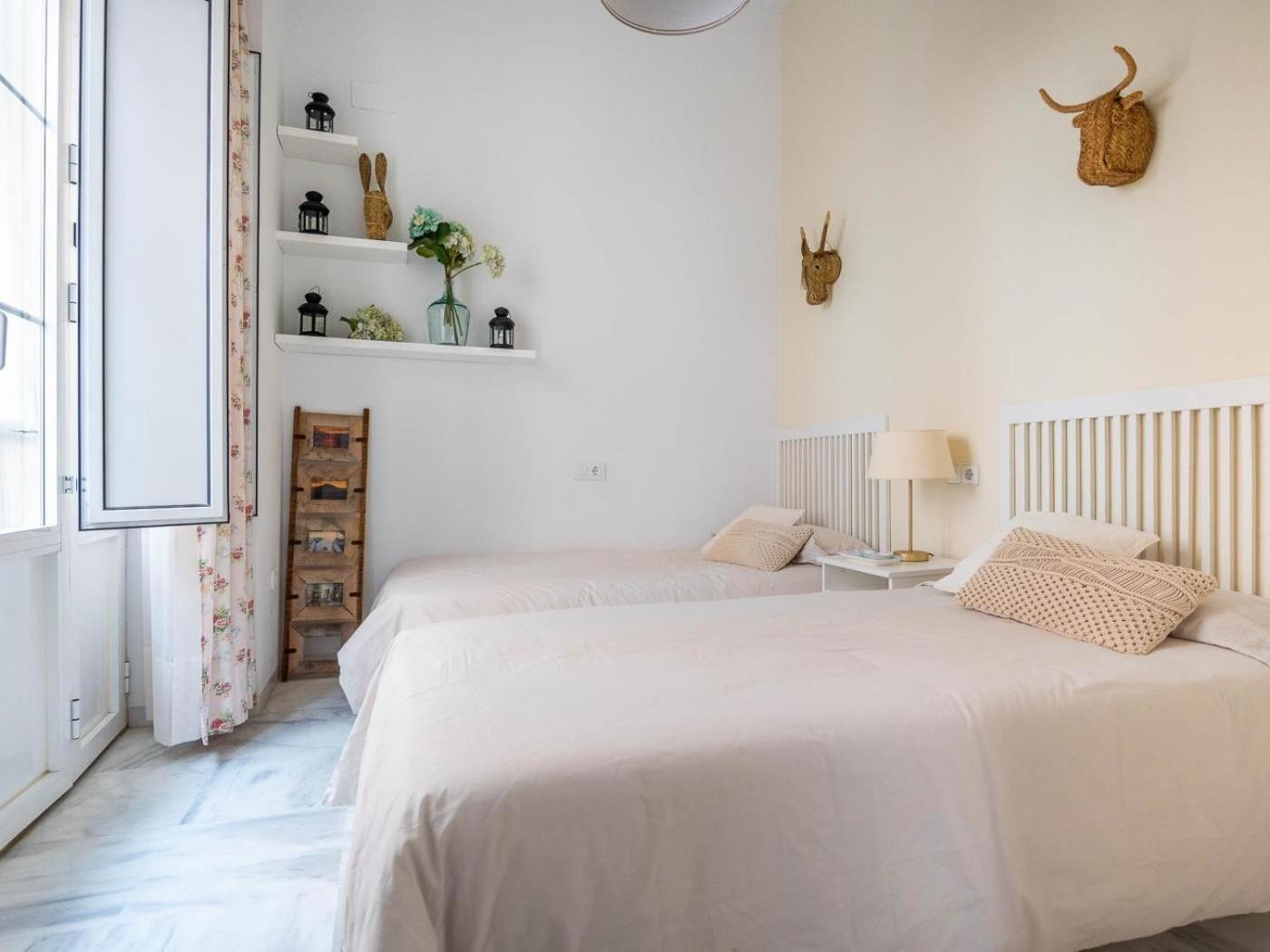 Chicarrero Suite Vacacional Sevilla