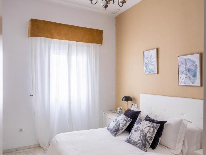 Chicarrero Suite Vacacional Sevilla