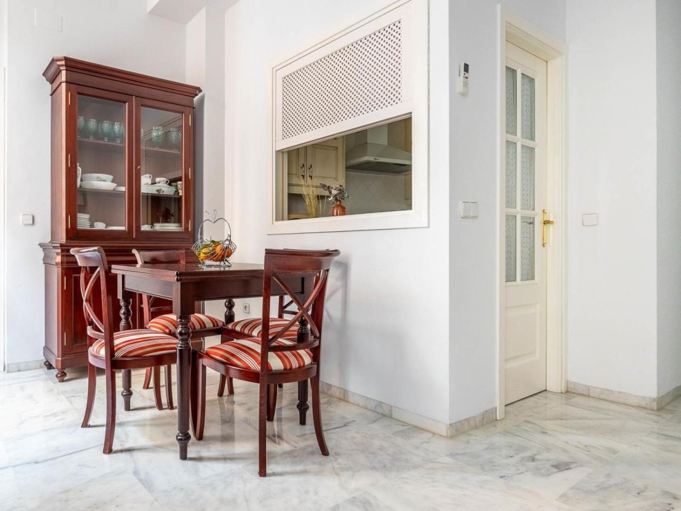 Chicarrero Suite Vacacional Sevilla