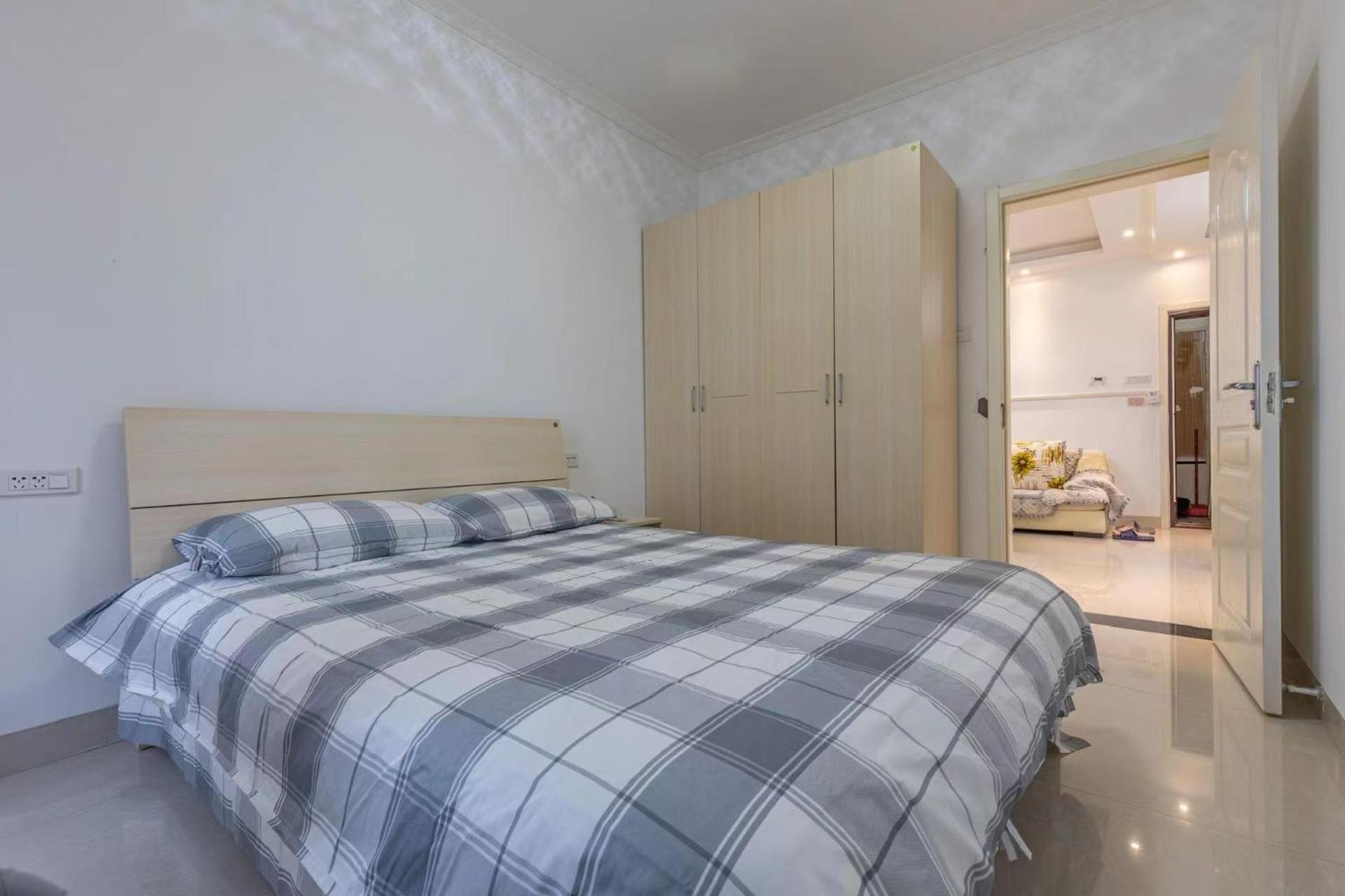 Huainan Aisen Elegant 2 Bedroom Residence Private Kitchen Elevator Secure Parking