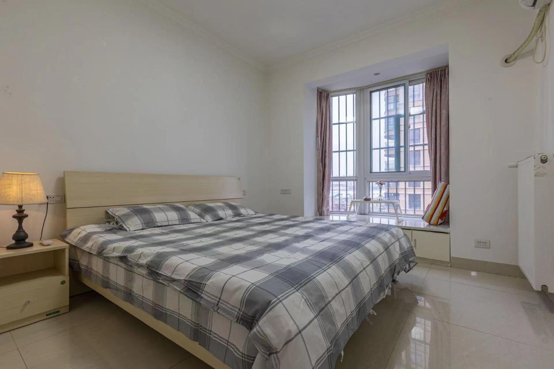 Huainan Aisen Elegant 2 Bedroom Residence Private Kitchen Elevator Secure Parking