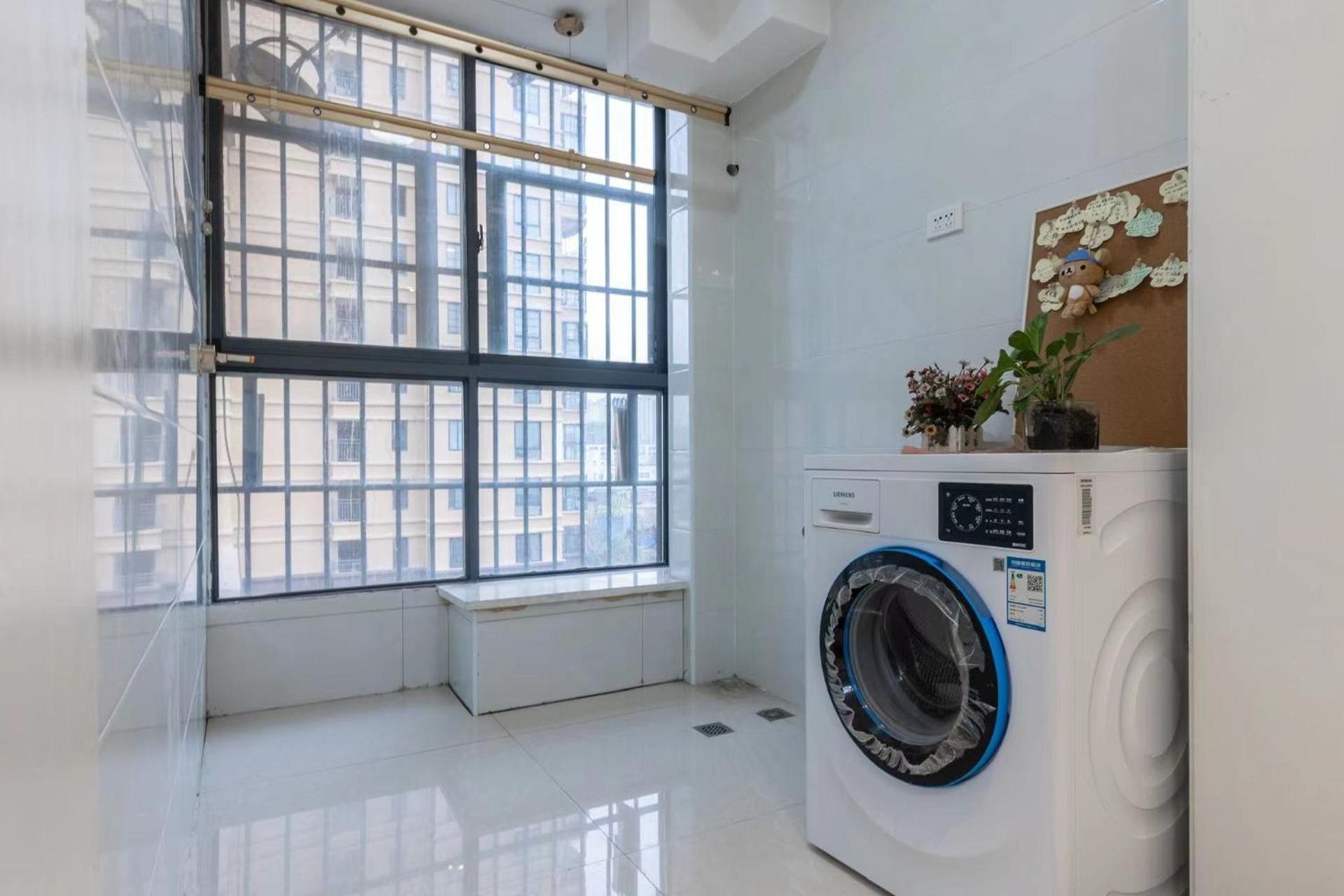 Huainan Aisen Elegant 2 Bedroom Residence Private Kitchen Elevator Secure Parking