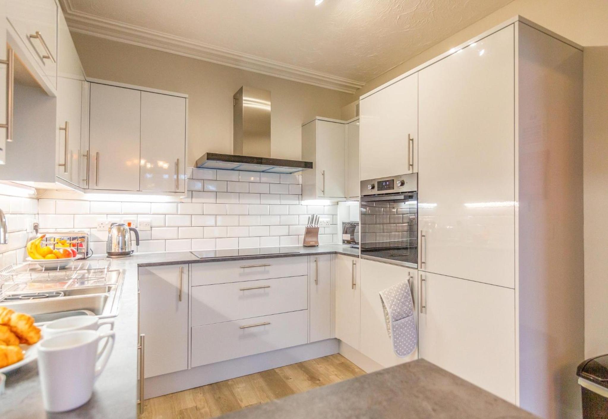 Sully's Cove, stylish apartment near Southwold Pier