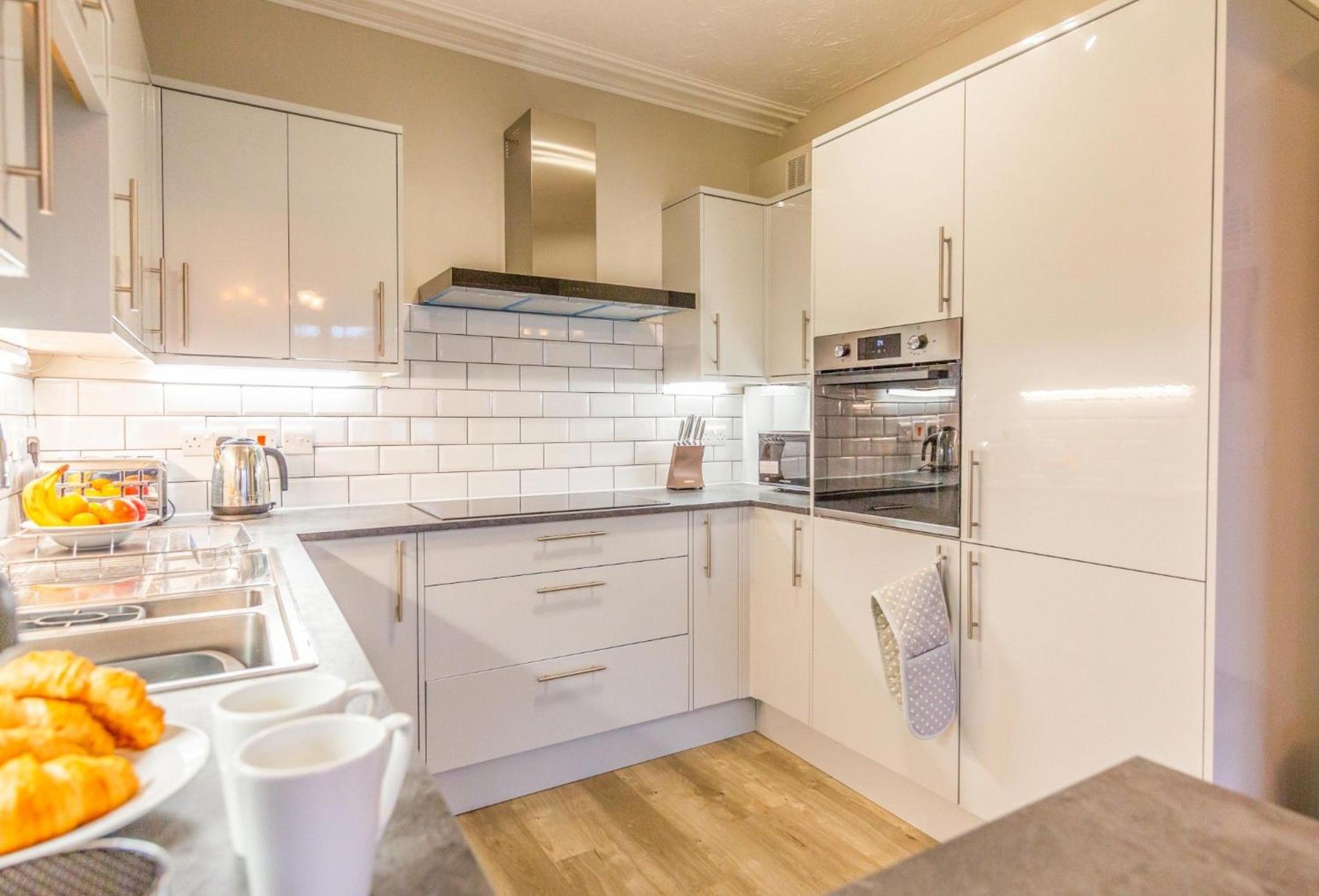 Sully's Cove, stylish apartment near Southwold Pier