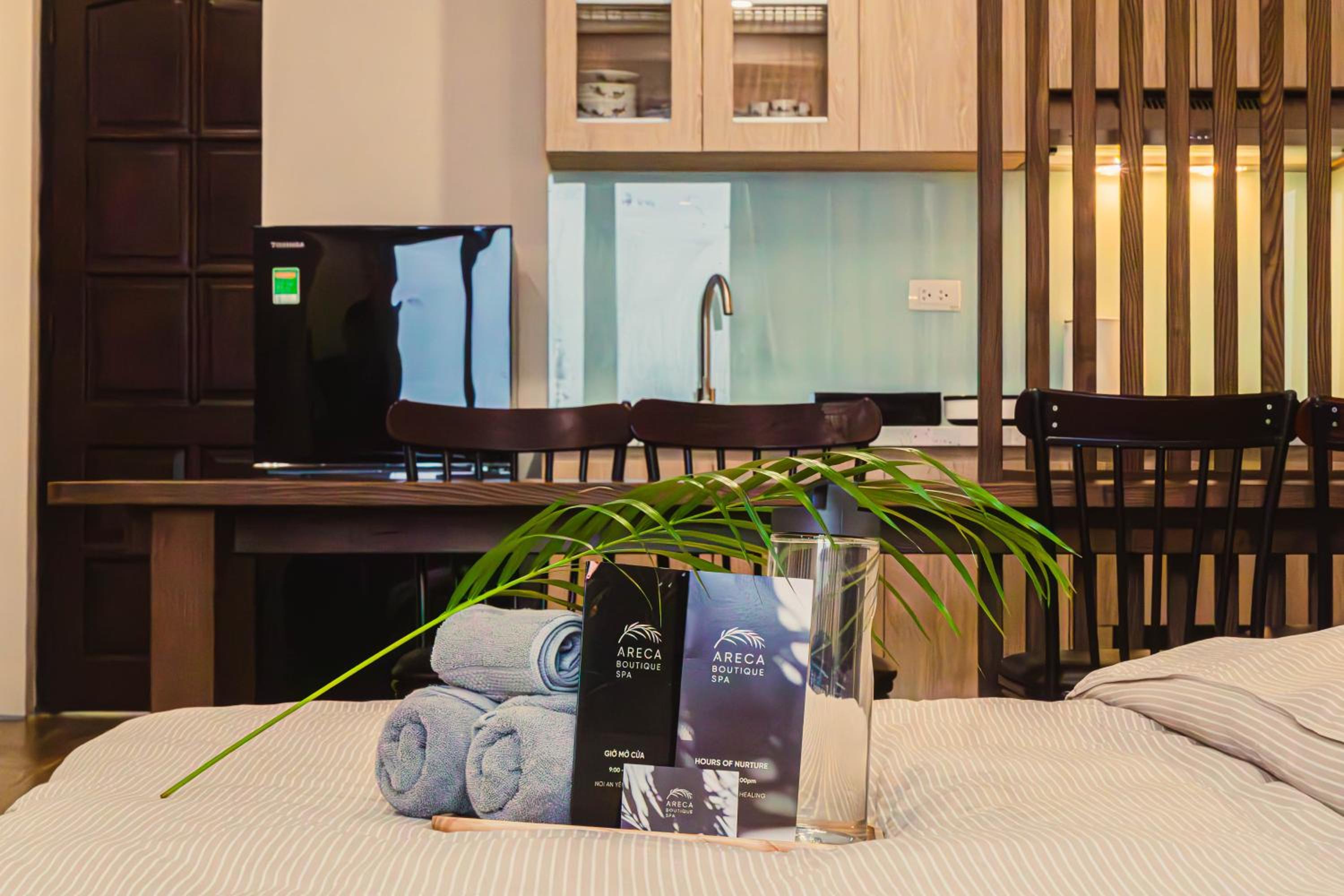 Areca Premium Homestay & Spa Ba Đình