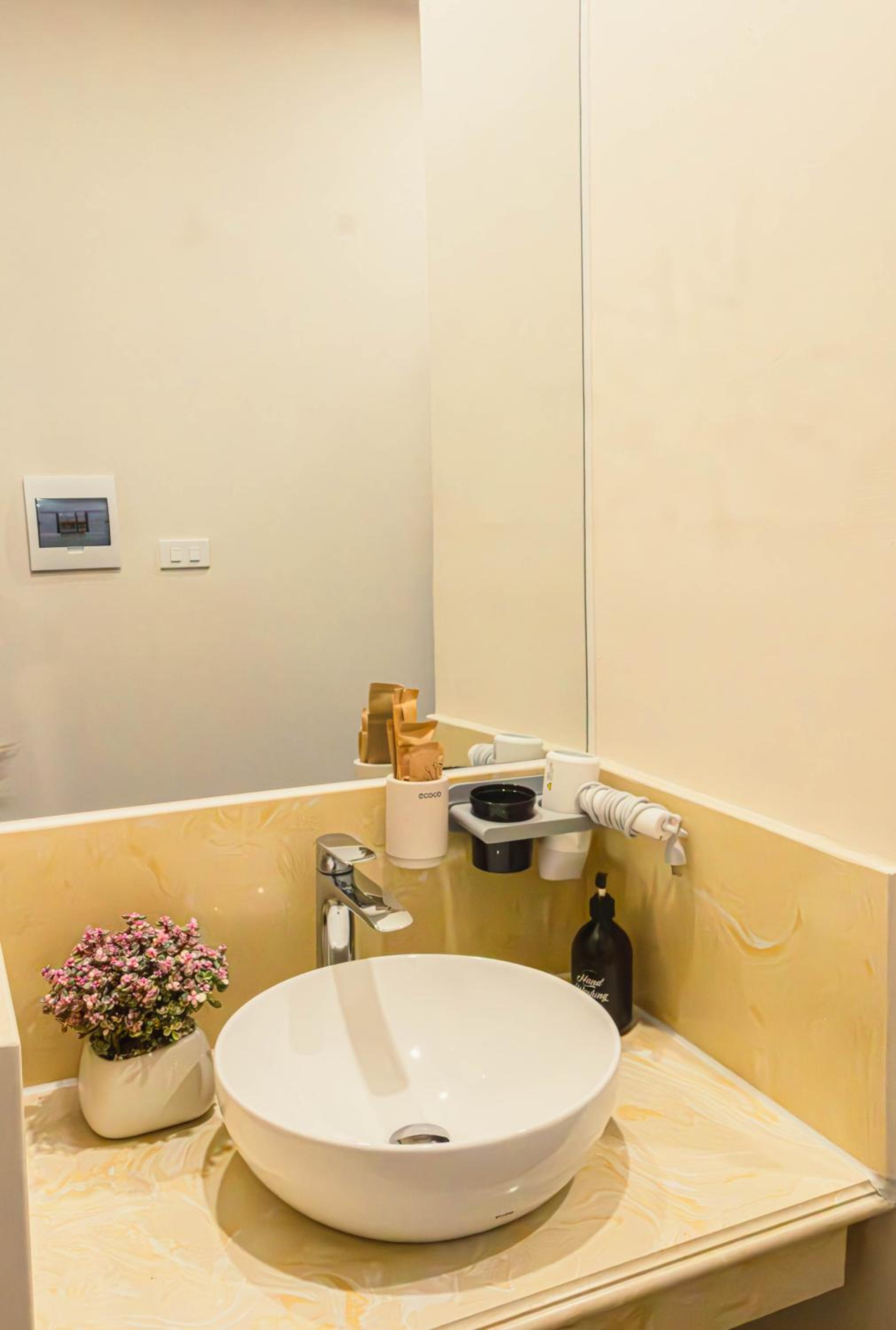 Areca Premium Homestay & Spa Ba Đình