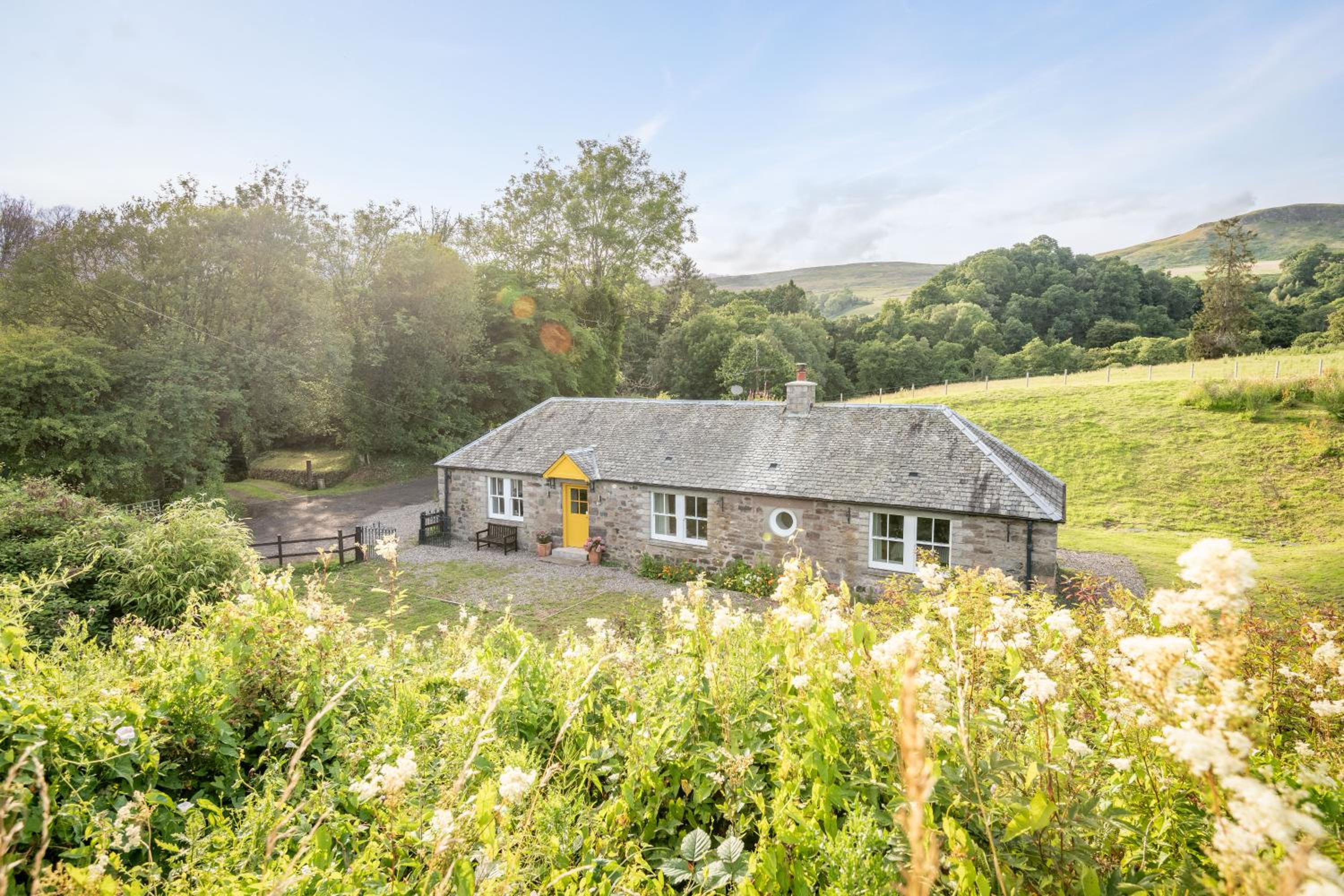 Burnside - gorgeous romantic cottage for 2