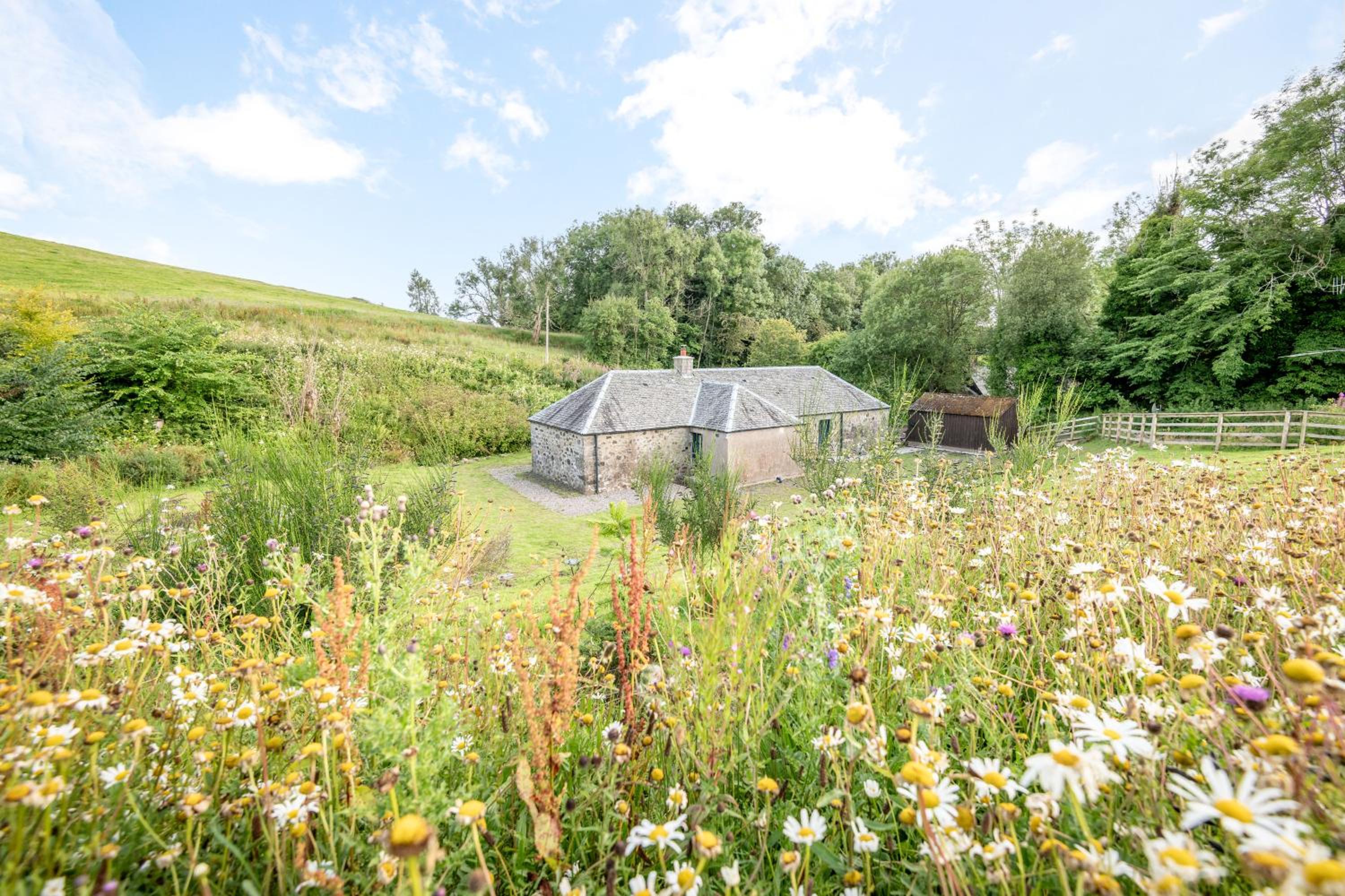 Burnside - gorgeous romantic cottage for 2