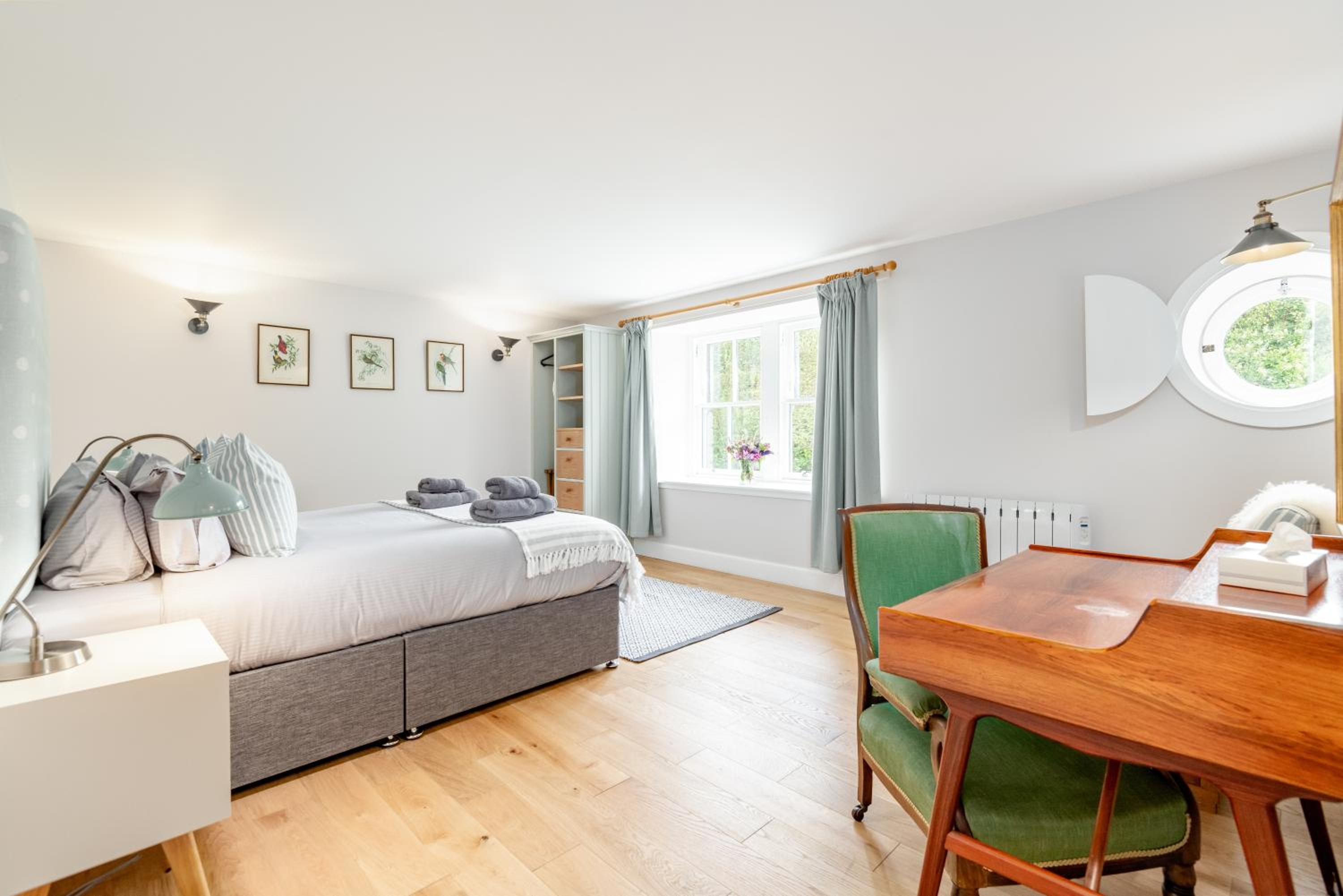 Burnside - gorgeous romantic cottage for 2