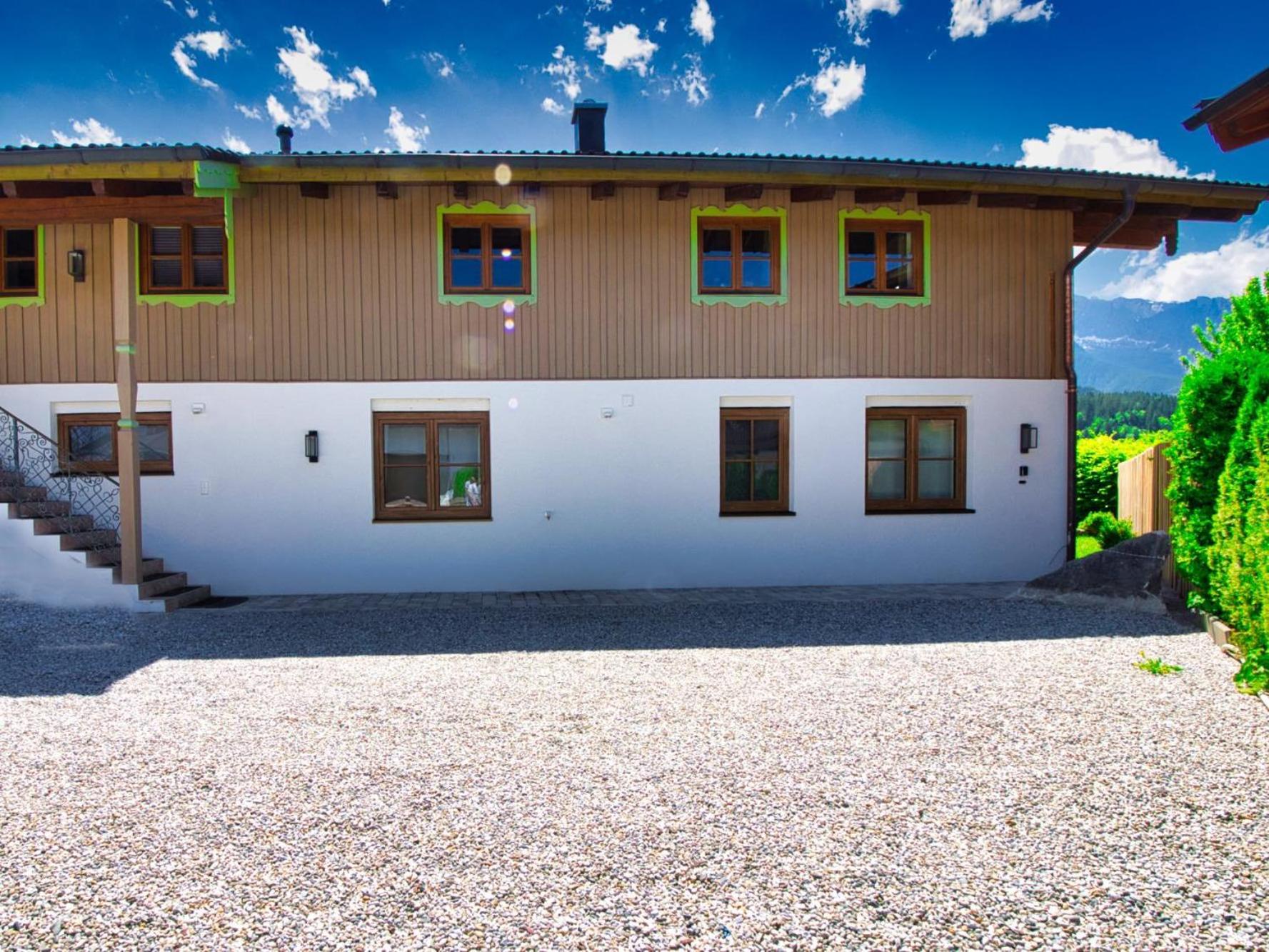 Hotel Chaletwohnung Weitblick Mit Wellnessbereich